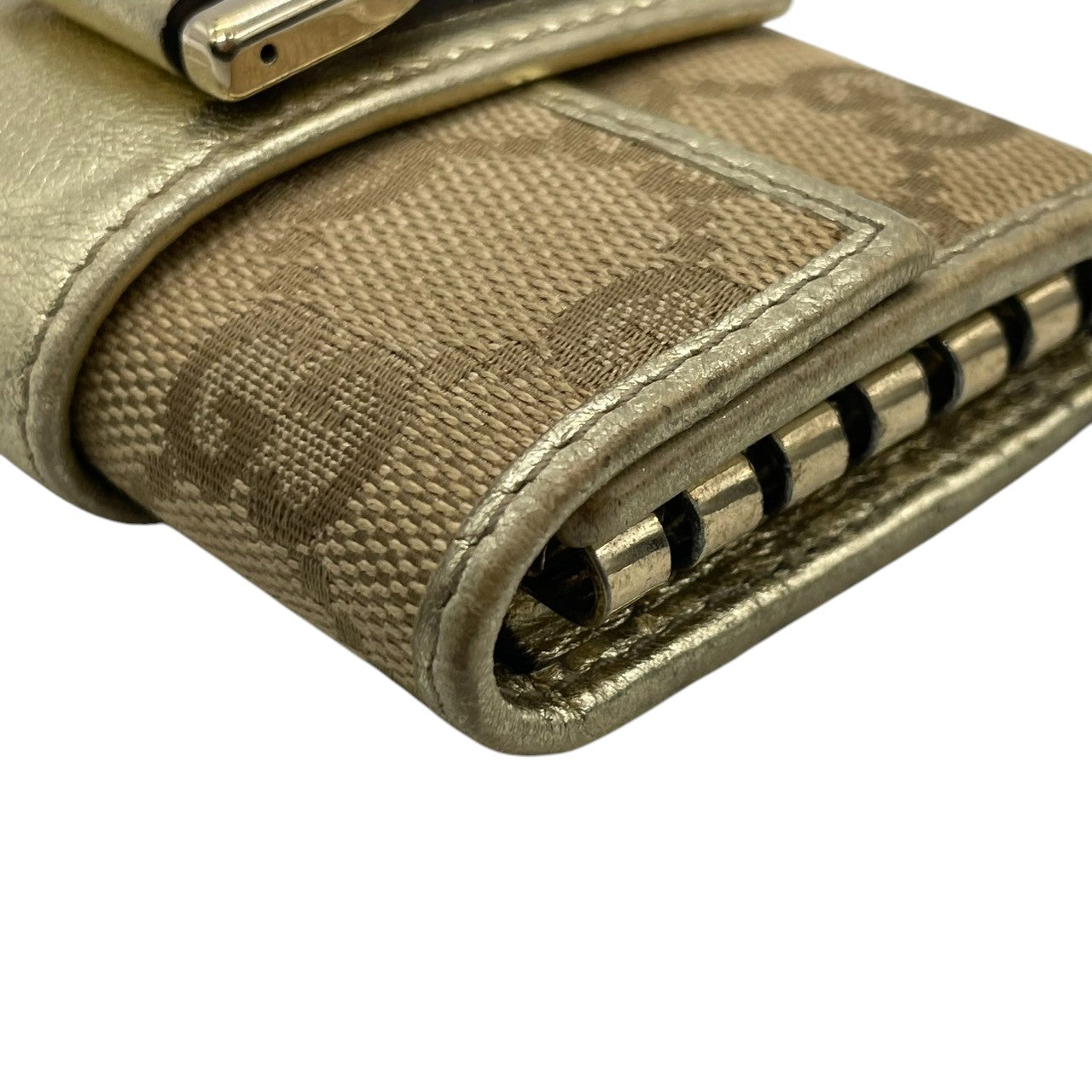 【美品】グッチ GUCCI キーケース 5連 GGキャンバス レザー アビー Dリング ベージュ ブラウン ゴールド メタリック レディース メンズ ユニセックス コンパクト ヴィンテージ レトロ クラシック w5