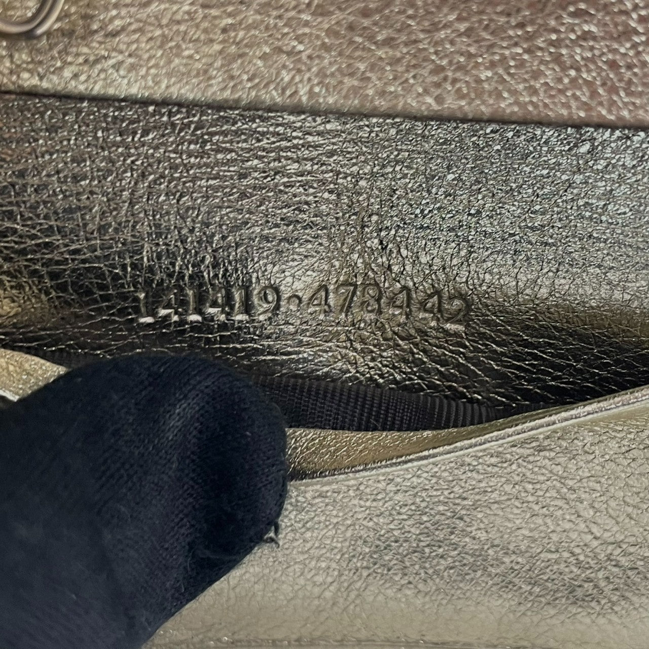 【美品】グッチ GUCCI キーケース 5連 GGキャンバス レザー アビー Dリング ベージュ ブラウン ゴールド メタリック レディース メンズ ユニセックス コンパクト ヴィンテージ レトロ クラシック w5