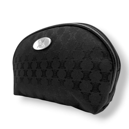 【未使用級】セリーヌ CELINE ポーチ 化粧ポーチ コスメポーチ 小物入れ トリオンフ マカダム 総柄 ロゴプレート ナイロン ブラック 黒 シルバー金具 レディース ノベルティ パルファム メイクポーチ トラベル 旅行 軽量 上品 エレガント 美品 m5