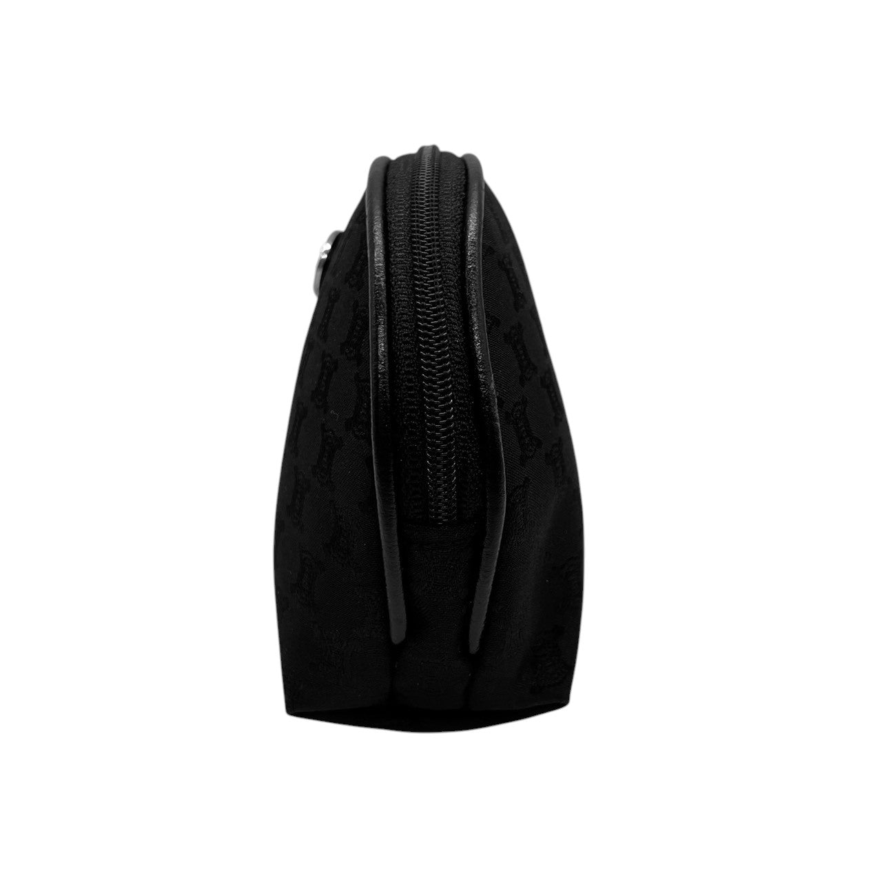 【未使用級】セリーヌ CELINE ポーチ 化粧ポーチ コスメポーチ 小物入れ トリオンフ マカダム 総柄 ロゴプレート ナイロン ブラック 黒 シルバー金具 レディース ノベルティ パルファム メイクポーチ トラベル 旅行 軽量 上品 エレガント 美品 m5