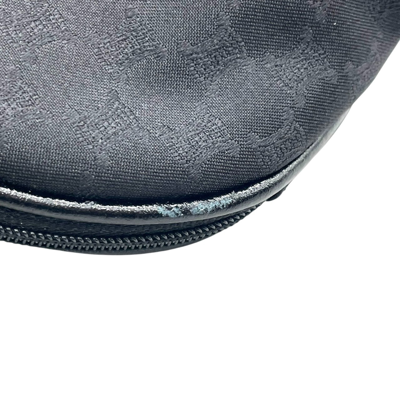 【未使用級】セリーヌ CELINE ポーチ 化粧ポーチ コスメポーチ 小物入れ トリオンフ マカダム 総柄 ロゴプレート ナイロン ブラック 黒 シルバー金具 レディース ノベルティ パルファム メイクポーチ トラベル 旅行 軽量 上品 エレガント 美品 m5