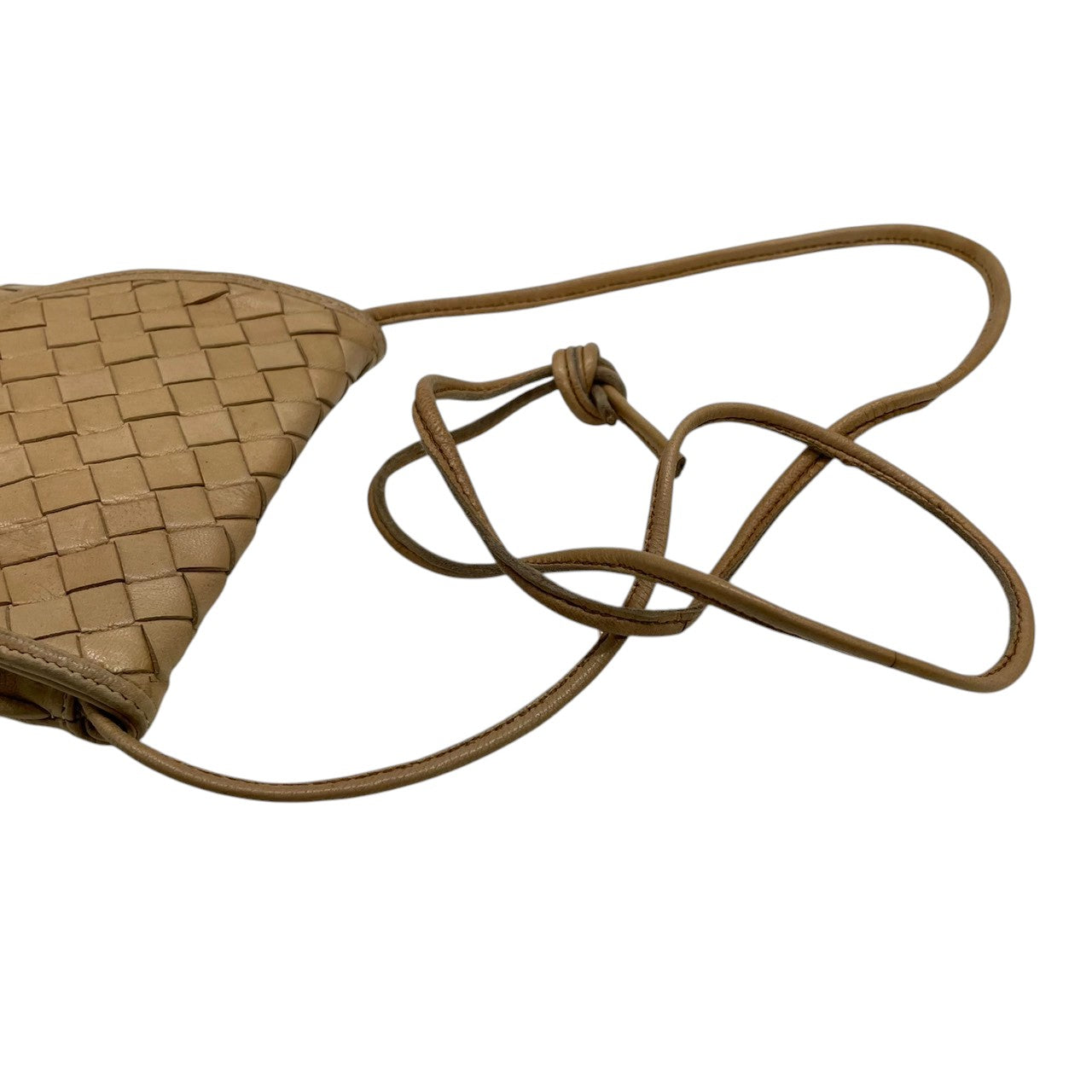 ボッテガヴェネタ BOTTEGA VENETA イントレチャート ショルダーバッグ ポシェット ミニバッグ レザー 本革 ベージュ キャメル 斜め掛け クロスボディ ヴィンテージ オールド レトロ スマホポーチ 鞄 カバン s23