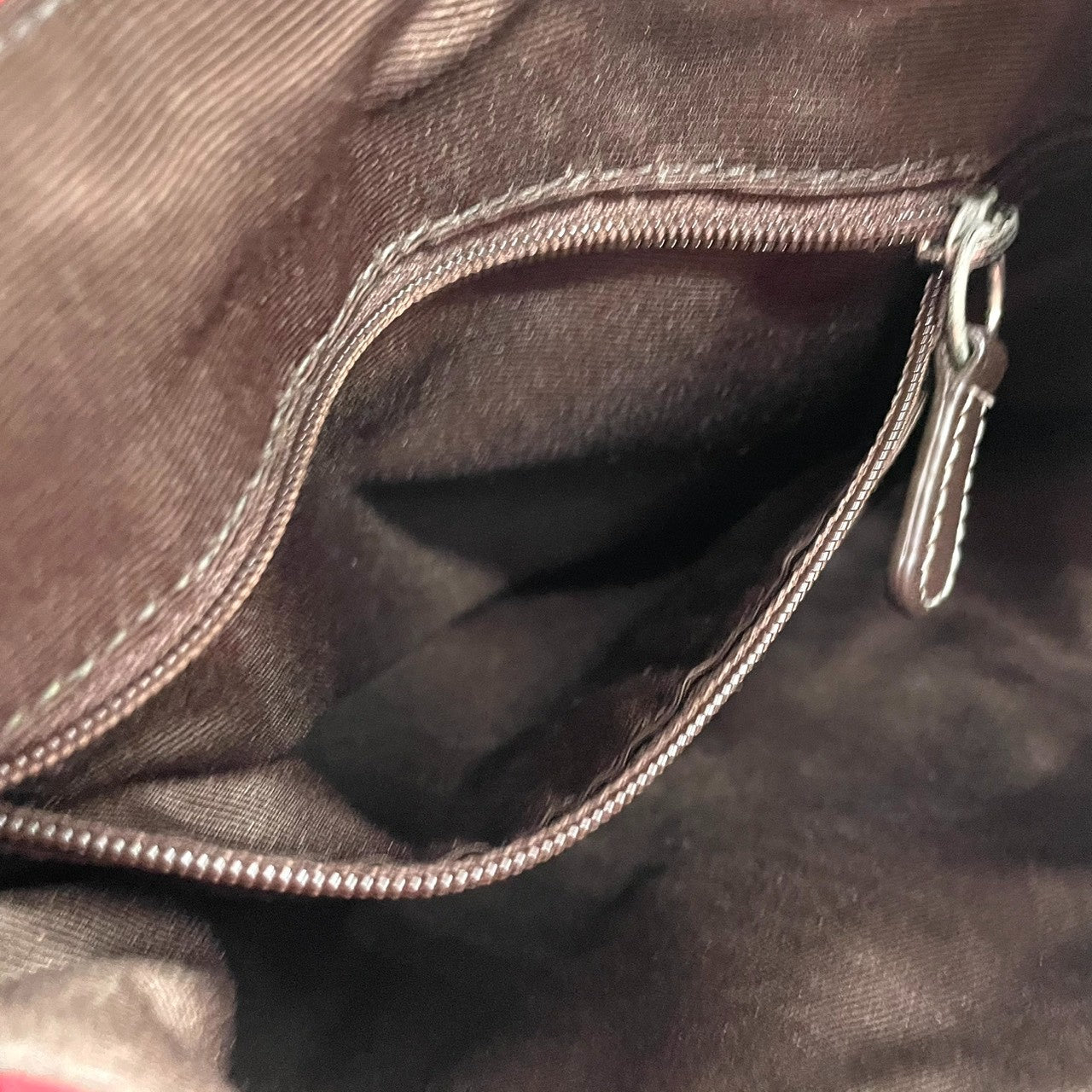 美品 コーチ COACH ショルダーバッグ 巾着 クロスボディ 斜め掛け ミニシグネチャー 6387 キャンバス レザー 本革 レッド 赤 ブラウン 茶色 ドローストリング バケットバッグ レディース 軽量 コンパクト 鞄 カバン カジュアル s11