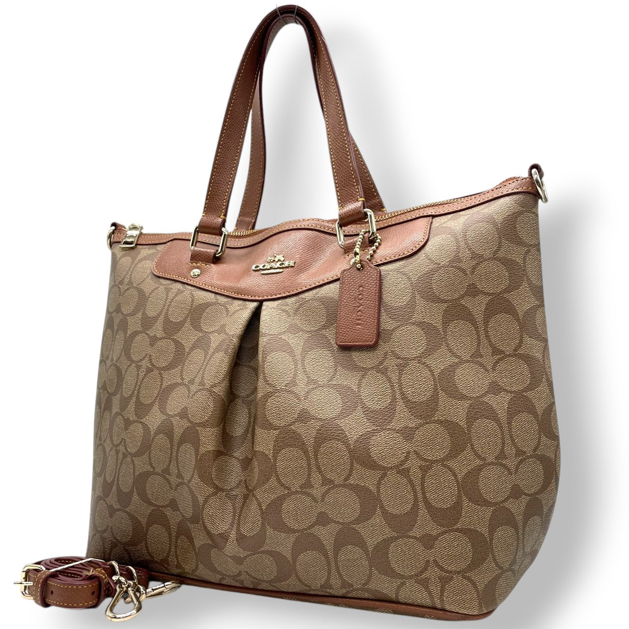 【未使用級】コーチ COACH シグネチャー 2WAY トートバッグ ショルダーバッグ 斜め掛け PVC レザー ブラウン 茶色 ゴールド金具 34614 A4収納可 大容量 ギャザー プリーツ 軽量 通勤 通学 ビジネス レディース 鞄 カバン E5