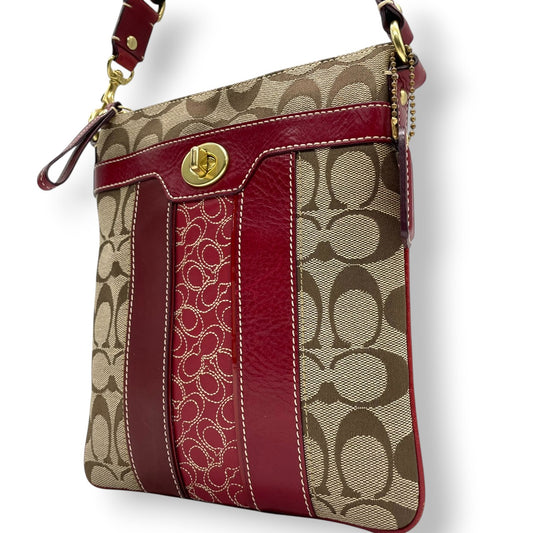 【美品】コーチ COACH クリスティン シグネチャー スウィングパック ショルダーバッグ 斜め掛け ポシェット キャンバス レザー ブラウン レッド 赤 ターンロック 軽量 薄型 旅行 サブバッグ レディース 鞄 カバン E5