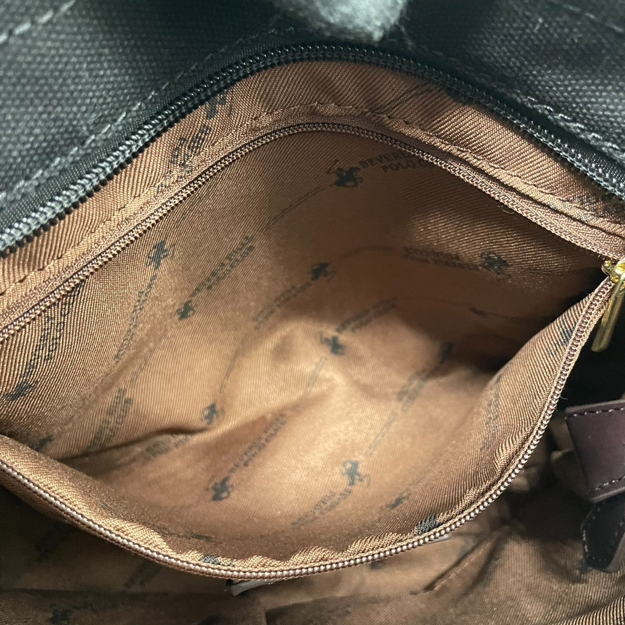 【美品】ビバリーヒルズポロクラブ BEVERLY HILLS POLO CLUB トートバッグ ショルダーバッグ 2WAY 斜め掛け キャンバス レザー ブラック 黒 ポロ刺繍 軽量 マチ広 トラッド カジュアル 通学 通勤 レディース 鞄 カバン s68