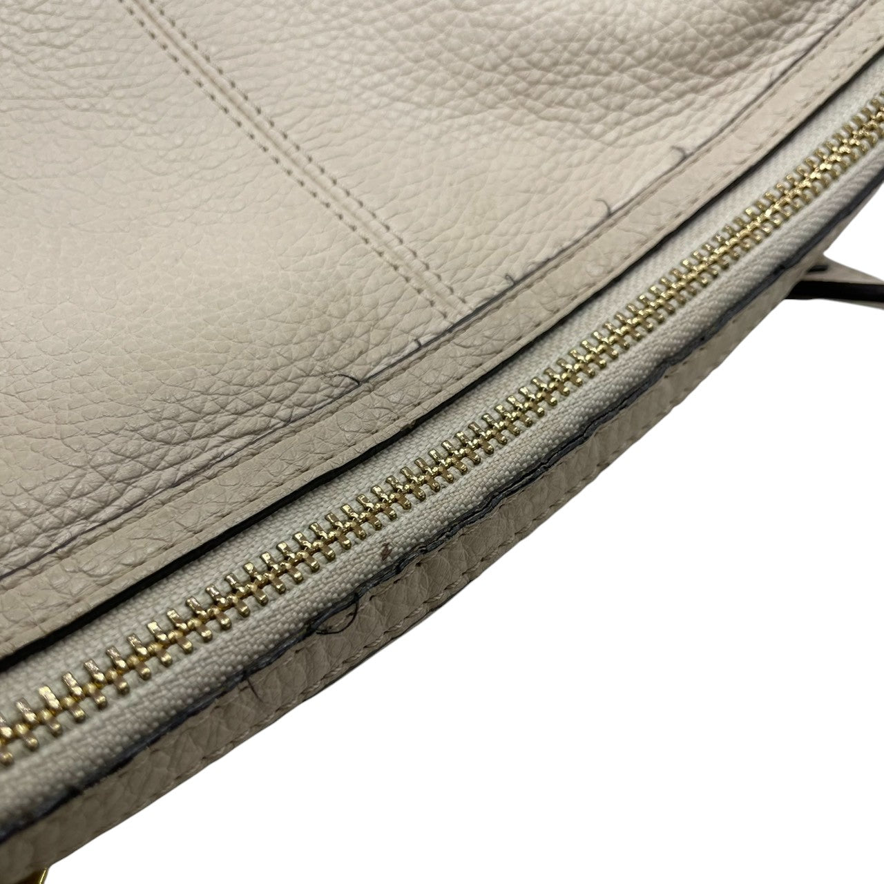 【良品】コーチ COACH レガシー レザー 2WAY ミニボストン ハンドバッグ ショルダーバッグ 斜め掛け アイボリー 白 ゴールド金具 26121 タッセル フリンジ 軽量 カジュアル エレガント レディース 鞄 カバン s67