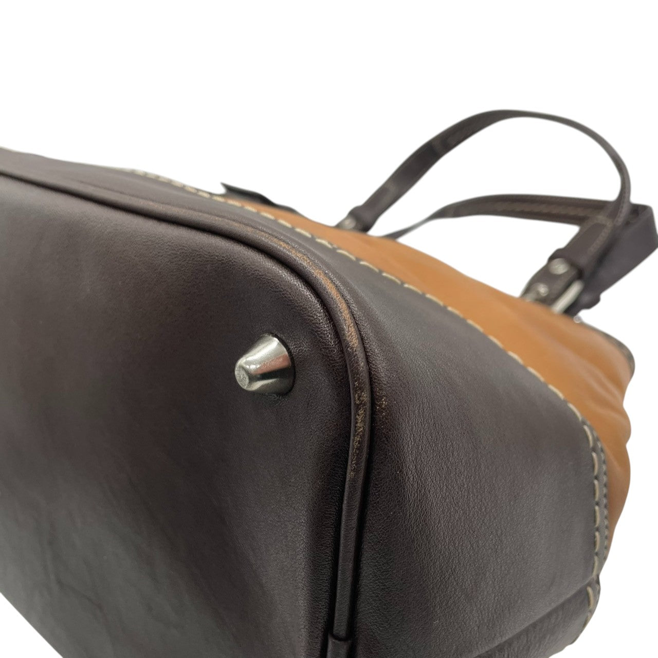 【良品】コーチ COACH ハンドバッグ レザー ベロア スエード ブラウン キャメル 茶色 ゴールド金具 ヴィンテージ風 シグネチャーロゴ ワンショルダーバッグ 肩掛けバッグ 鞄 希少デザイン お出かけ カジュアル 通勤 通学 レディース 状態良好 s72