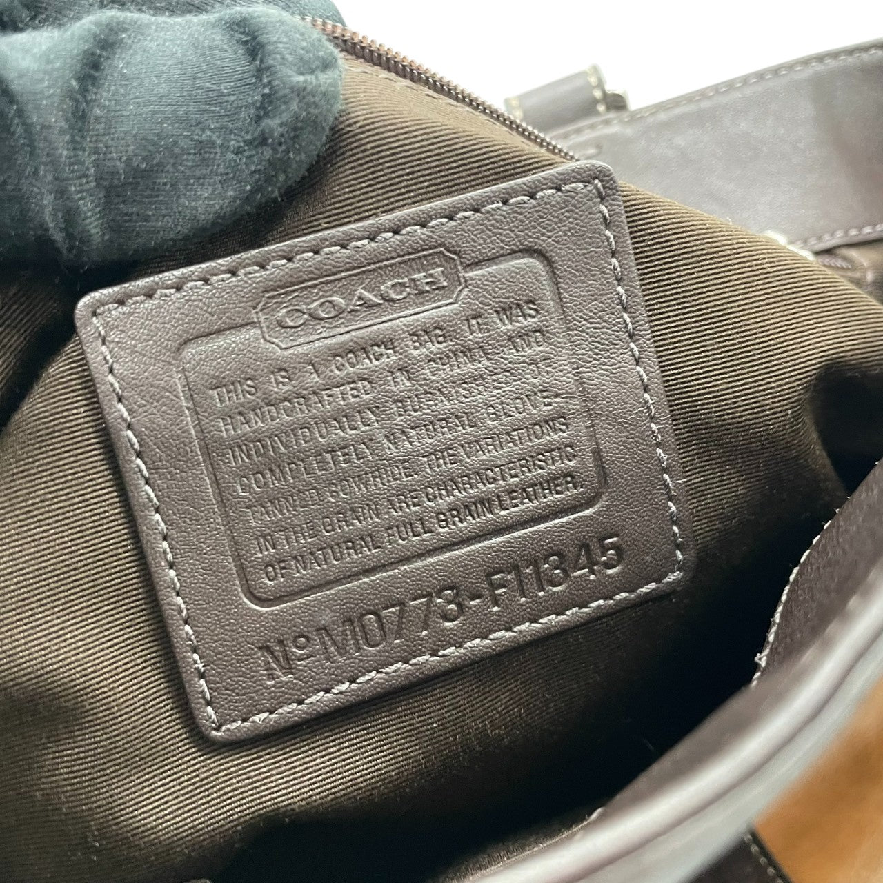 【良品】コーチ COACH ハンドバッグ レザー ベロア スエード ブラウン キャメル 茶色 ゴールド金具 ヴィンテージ風 シグネチャーロゴ ワンショルダーバッグ 肩掛けバッグ 鞄 希少デザイン お出かけ カジュアル 通勤 通学 レディース 状態良好 s72