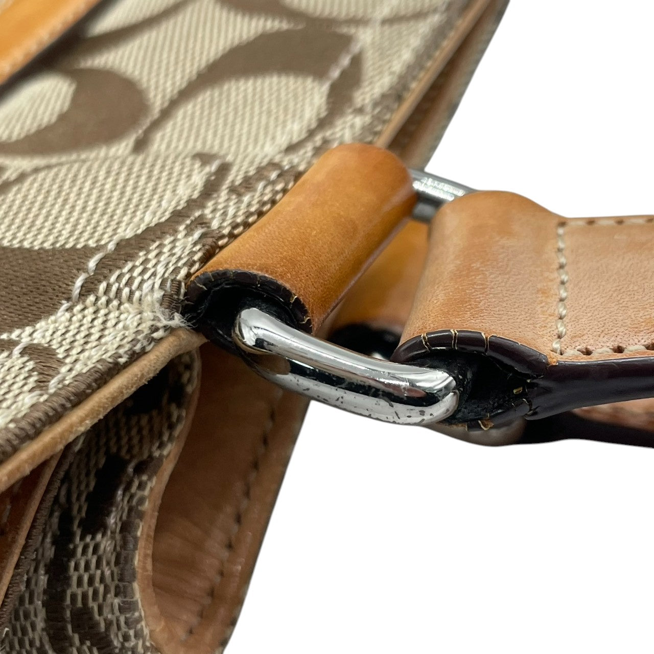 コーチ COACH トートバッグ ハンドバッグ シグネチャー キャンバス レザー 本革 ブラウン 茶色 ベージュ シルバー金具 A4収納可 肩掛け可 ワンショルダー 自立可 ヴィンテージ ビンテージ クラシック エレガント 希少 鞄 カバン 通勤 通学 s71