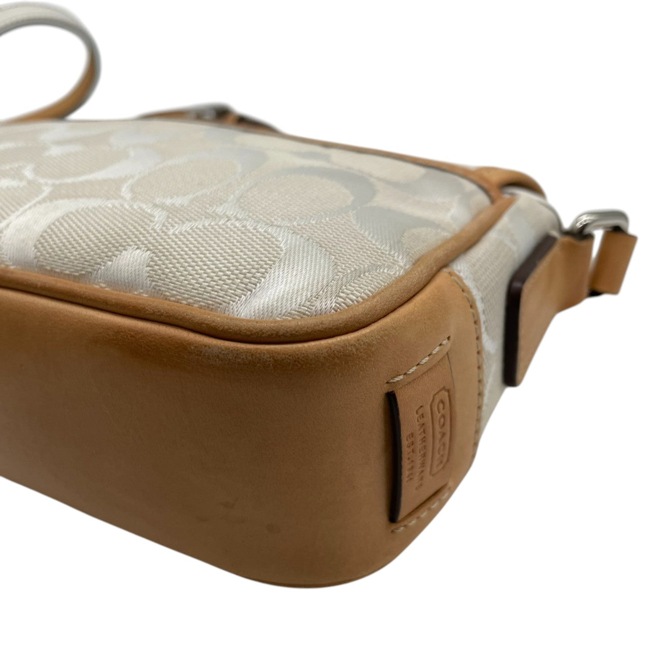 【良品】コーチ COACH ショルダーバッグ シグネチャー 斜め掛け可 キャンバス レザー 白 茶 ホワイト ブラウン シルバー金具 フラップバッグ ヴィンテージ ビンテージ クラシック エレガント ミニバッグ 鞄 カバン レディース 6844 s71