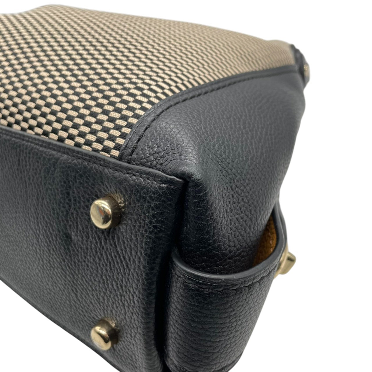 コーチ COACH トートバッグ ハンドバッグ キャンバス レザー 本革 ブラック 黒 ホワイト 白 A4サイズ収納可 肩掛け可 ワンショルダー 自立可 ビジネス 通勤 通学 カジュアル エレガント クラシック 上品 希少 モデル ターンロック ゴールド金具 鞄 カバン 状態良好 美品 s70