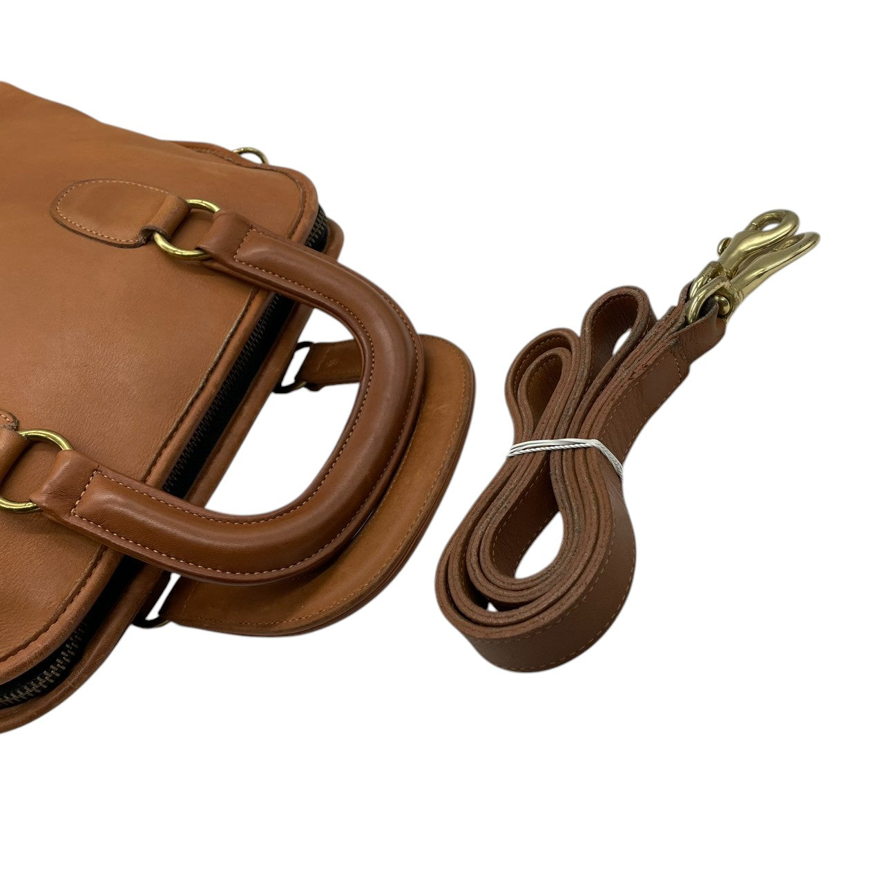 コーチ COACH オールドコーチ 2WAY ハンドバッグ ショルダーバッグ レザー 本革 ブラウン 茶色 ゴールド金具 ヴィンテージ ビンテージ 斜め掛け可 自立可 クラシック エレガント レア 希少 USA製 鞄 カバン 手提げ 肩掛け 高級 上品 お出かけ 定番 人気 モデル 202 s70