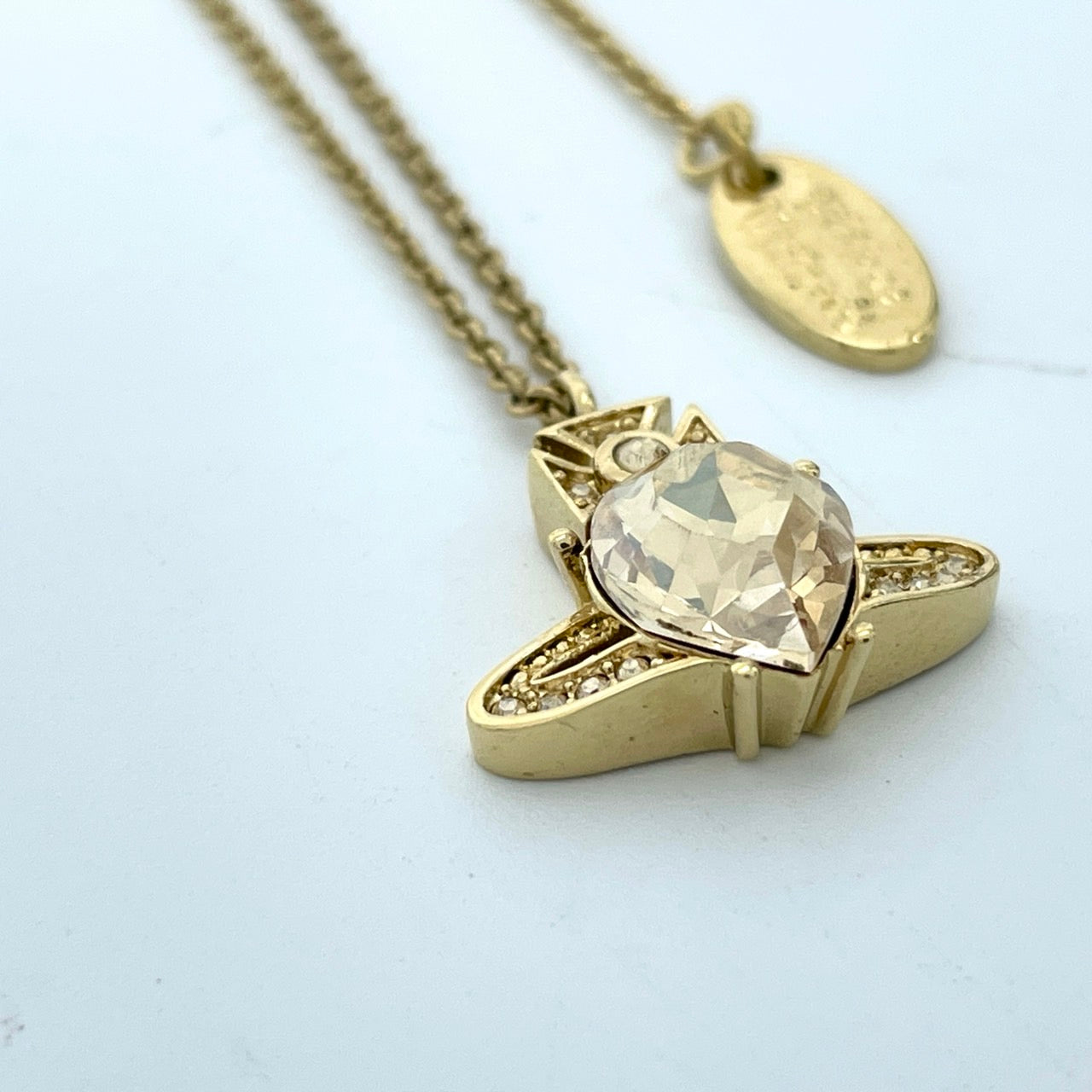 極美品 ヴィヴィアンウエストウッド オーブモチーフ ネックレス レディース ゴールドカラー クリスタル I6 Vivienne Westwood Orb Motif Necklace