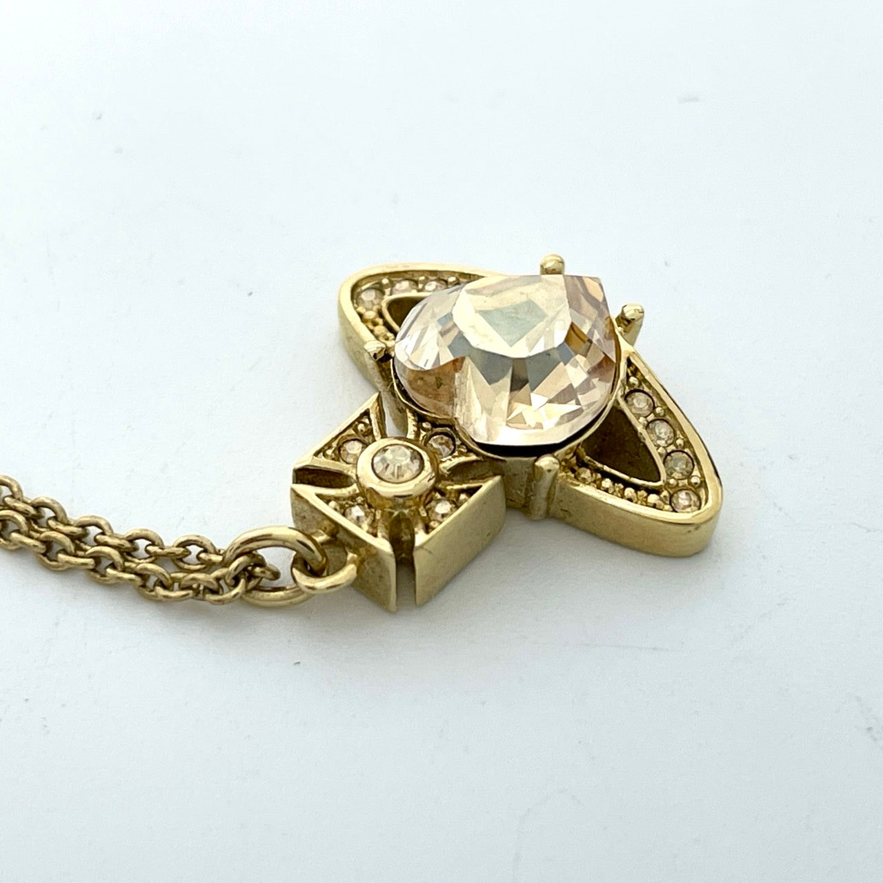 極美品 ヴィヴィアンウエストウッド オーブモチーフ ネックレス レディース ゴールドカラー クリスタル I6 Vivienne Westwood Orb Motif Necklace