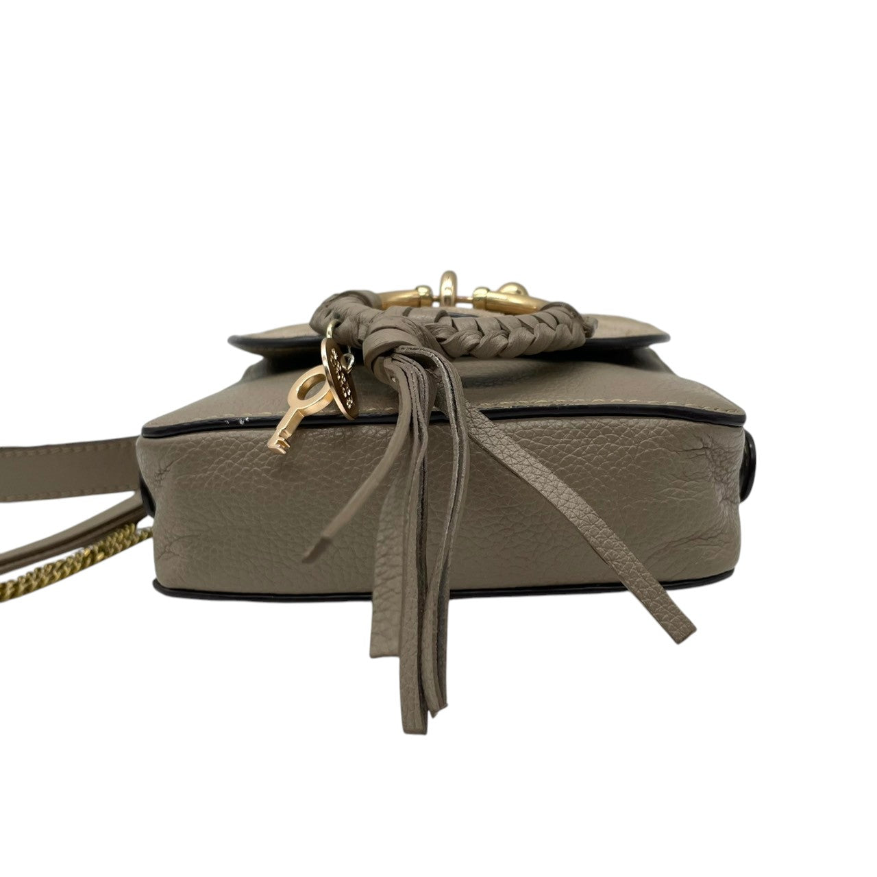 【美品】シーバイクロエ SEE BY CHLOE ショルダーバッグ クロスボディ スエード レザー グレージュ 鞄 斜め掛け可 レディース エレガント ビンテージ クラシック お出かけ デイリー 人気 上品 高級 リング 金具 ミニバッグ ポシェット s86