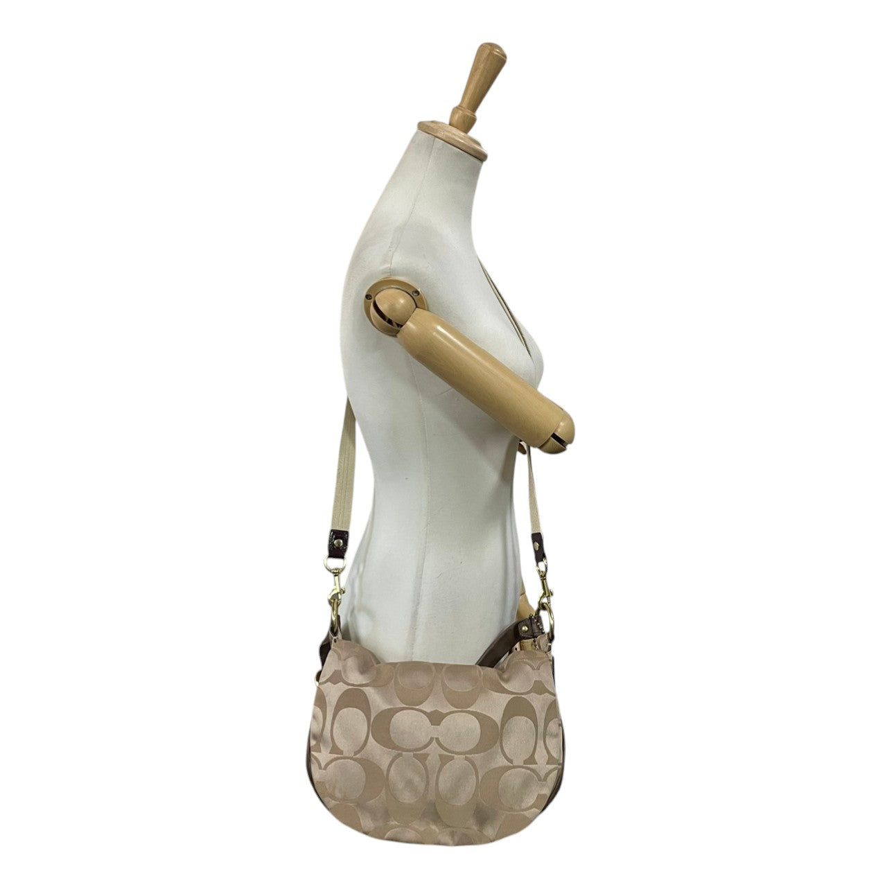 COACH コーチ シグネチャー 13641 2WAY ショルダーバッグ ハンドバッグ ハーフムーン キャンバス レザー ベージュ ブラウン 茶色 エレガント クラシック カジュアル レディース 普段使い お出かけ 斜め掛け可 ワンショルダー 鞄 s84