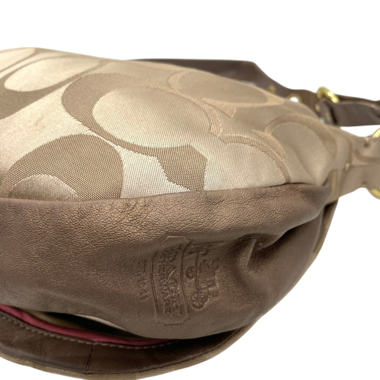 COACH コーチ シグネチャー 13641 2WAY ショルダーバッグ ハンドバッグ ハーフムーン キャンバス レザー ベージュ ブラウン 茶色 エレガント クラシック カジュアル レディース 普段使い お出かけ 斜め掛け可 ワンショルダー 鞄 s84