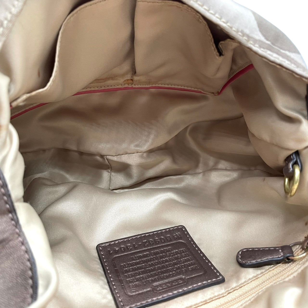 COACH コーチ シグネチャー 13641 2WAY ショルダーバッグ ハンドバッグ ハーフムーン キャンバス レザー ベージュ ブラウン 茶色 エレガント クラシック カジュアル レディース 普段使い お出かけ 斜め掛け可 ワンショルダー 鞄 s84