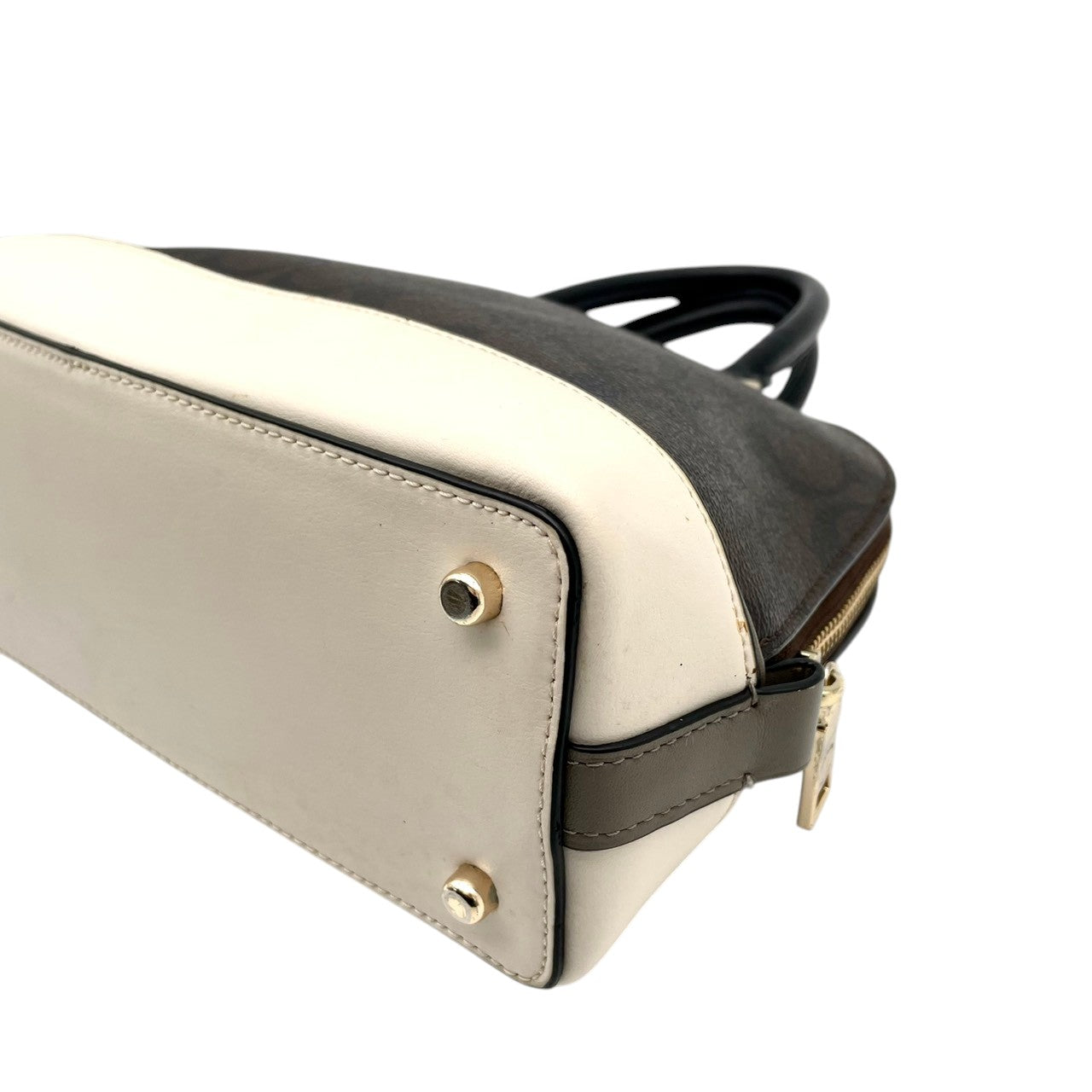 【美品】コーチ COACH F57493 シグネチャー ドーム型 2way ハンドバッグ ショルダーバッグ レザー ブラウン アイボリー 茶 白 ゴールド金具 ロゴ カバン 鞄 レディース エレガント カジュアル お出かけ デート 自立可 斜め掛け可 S99