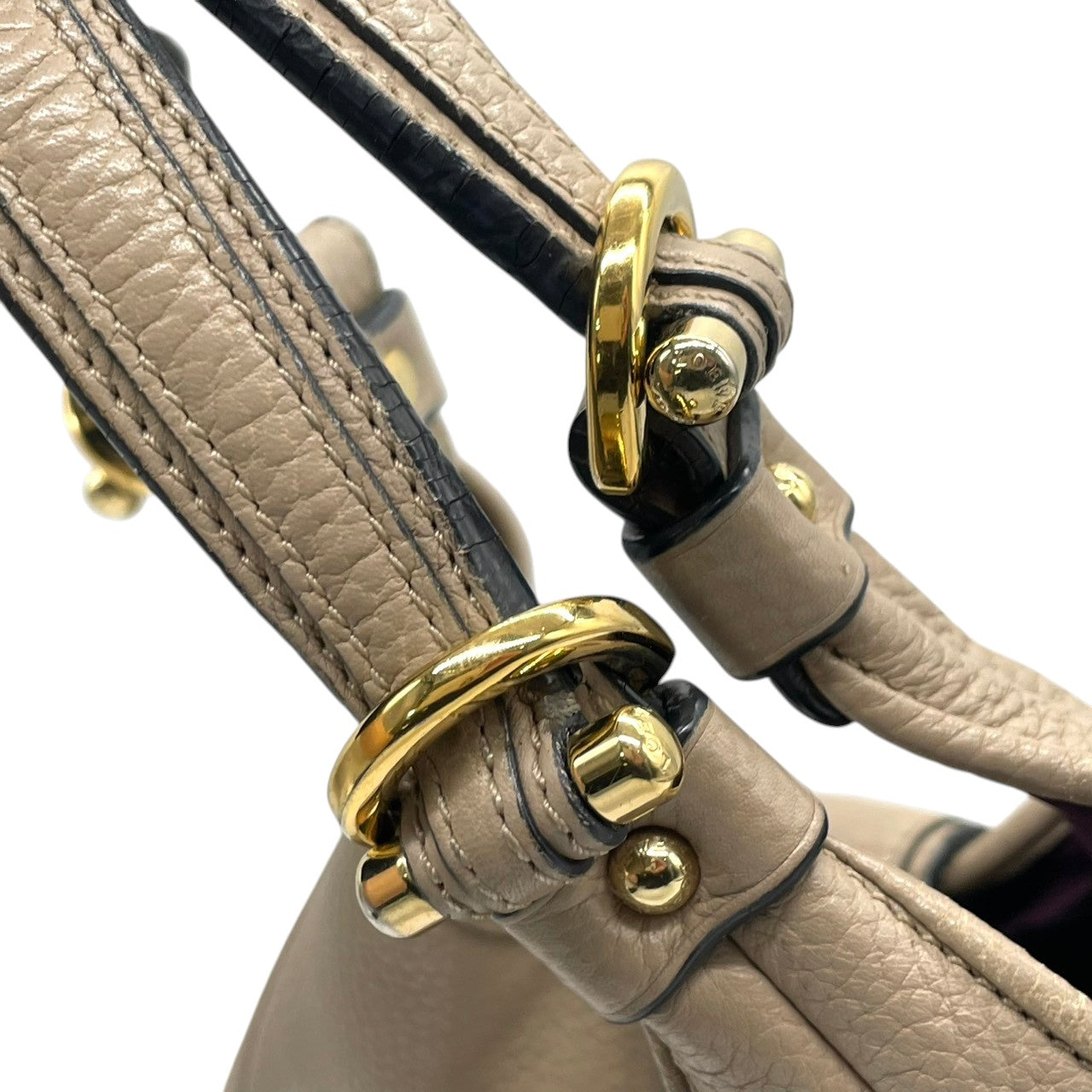 LOEWE ロエベ トートバッグ ハンドバッグ ワンショルダー レザー 本革 ベージュ レディース 女性用 エレガント クラシック カバン 鞄 肩掛け 通勤 通学 デート フォーマル 高級 人気 ブランド カジュアル ファッション おしゃれ 自立可 S81