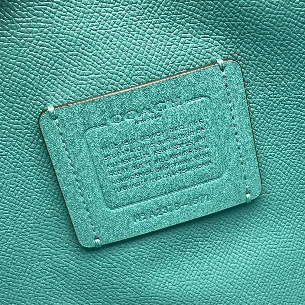 美品 COACH コーチ トートバッグ ショルダーバッグ ワンショルダー 肩掛け レザー 本革 オレンジ 橙色 無地 シンプル 大容量 A4収納可 上品 エレガント クラシック カジュアル 通勤 通学 デイリー お出かけ カバン 鞄 自立可 レディース S65