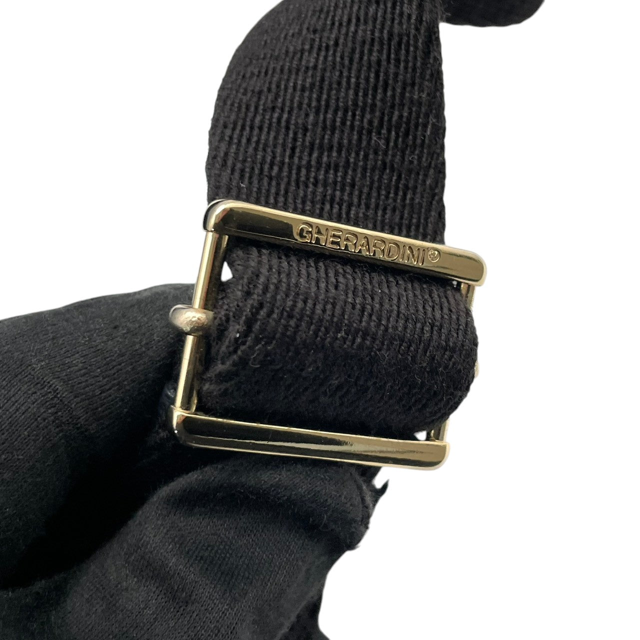美品 ゲラルディーニ GHERARDINI ショルダーバッグ 鞄 クロスボディ 斜め掛け可 ナイロン ソフティ ネイビー 紺 軽量 総柄 モノグラム ファスナー レディース カジュアル エレガント デイリー 旅行 サブバッグ 普段使い 上品 綺麗 S84