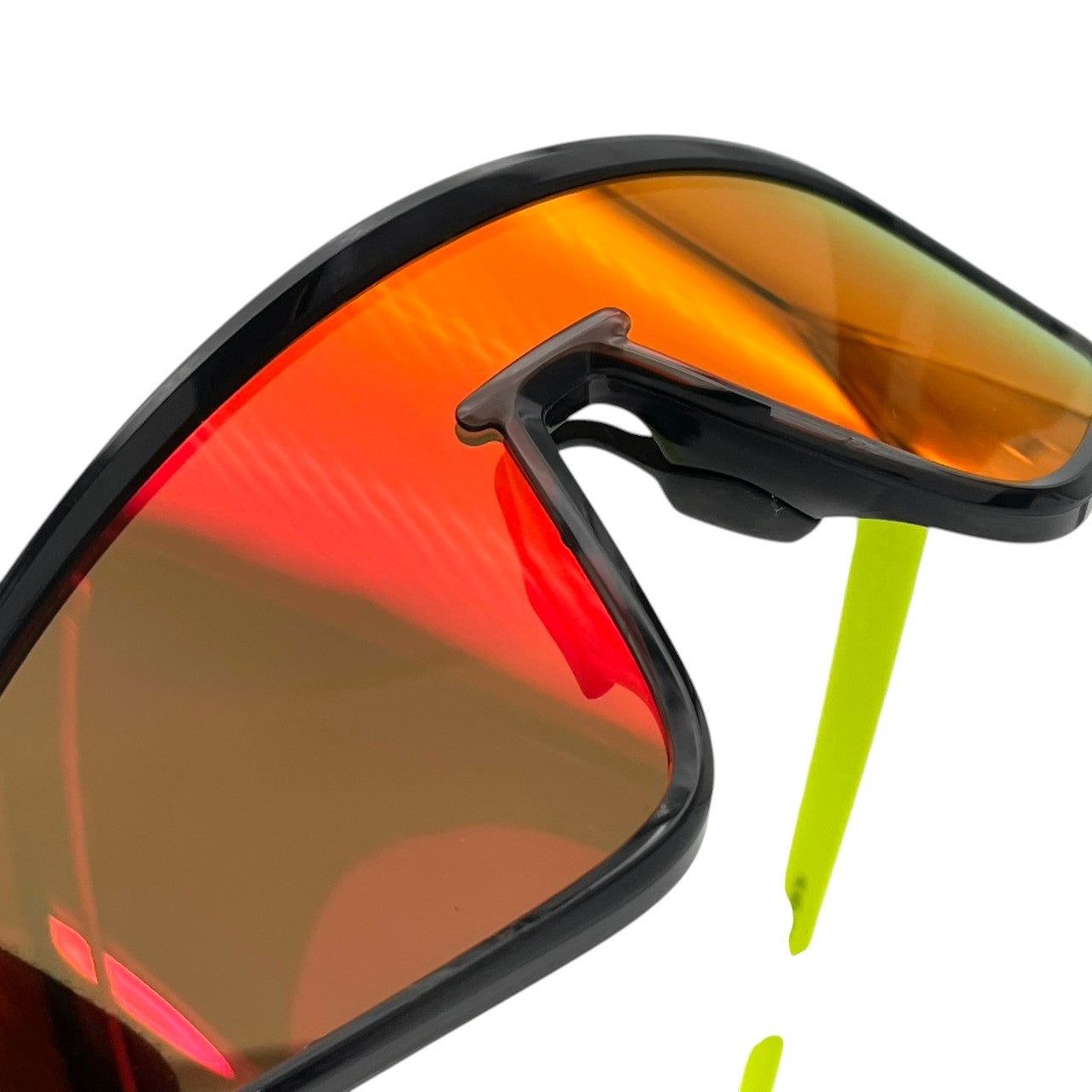 美品 オークリー OAKLEY サングラス OO9404 アイウェア オーマター ラバー スポーツ アウトドア 紫外線対策 UVカット ランニング サイクリング ゴルフ メンズ レディース ユニセックス スポーティ デイリー 普段使い 軽量 綺麗 M1