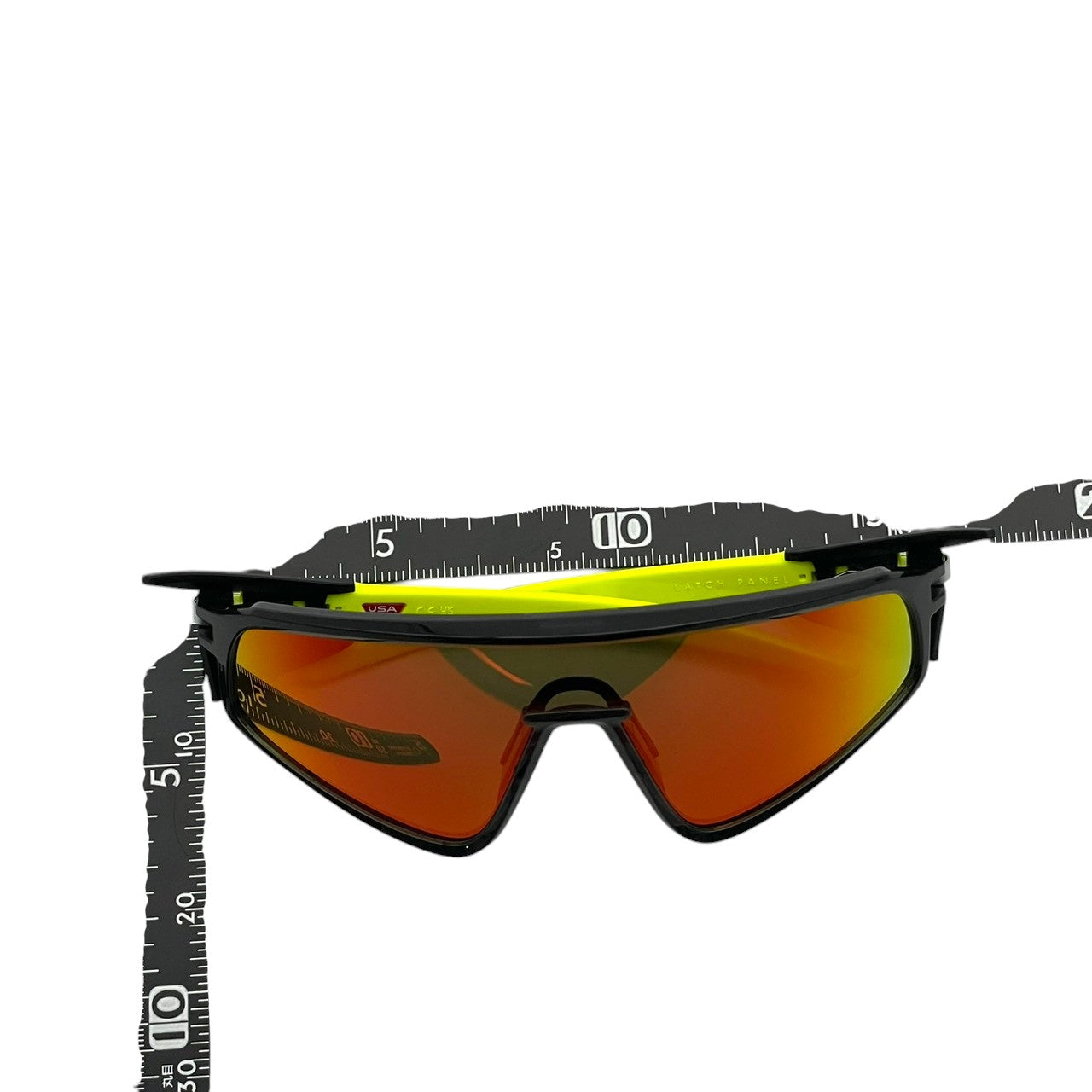 美品 オークリー OAKLEY サングラス OO9404 アイウェア オーマター ラバー スポーツ アウトドア 紫外線対策 UVカット ランニング サイクリング ゴルフ メンズ レディース ユニセックス スポーティ デイリー 普段使い 軽量 綺麗 M1