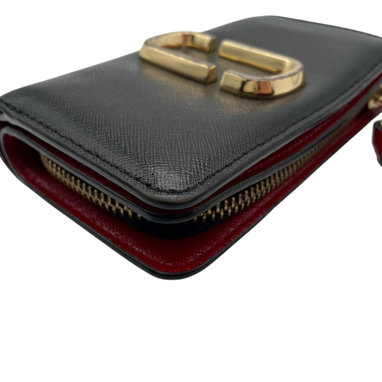 マークジェイコブス MARC JACOBS 財布 コンパクトウォレット レザー 本革 ブラック 黒 ボルドー バイカラー ゴールド金具 レディース エレガント クラシック ビンテージ ミニ財布 オシャレ 上品 ミニ コンパクト 丈夫 高品質 定番 人気 M1