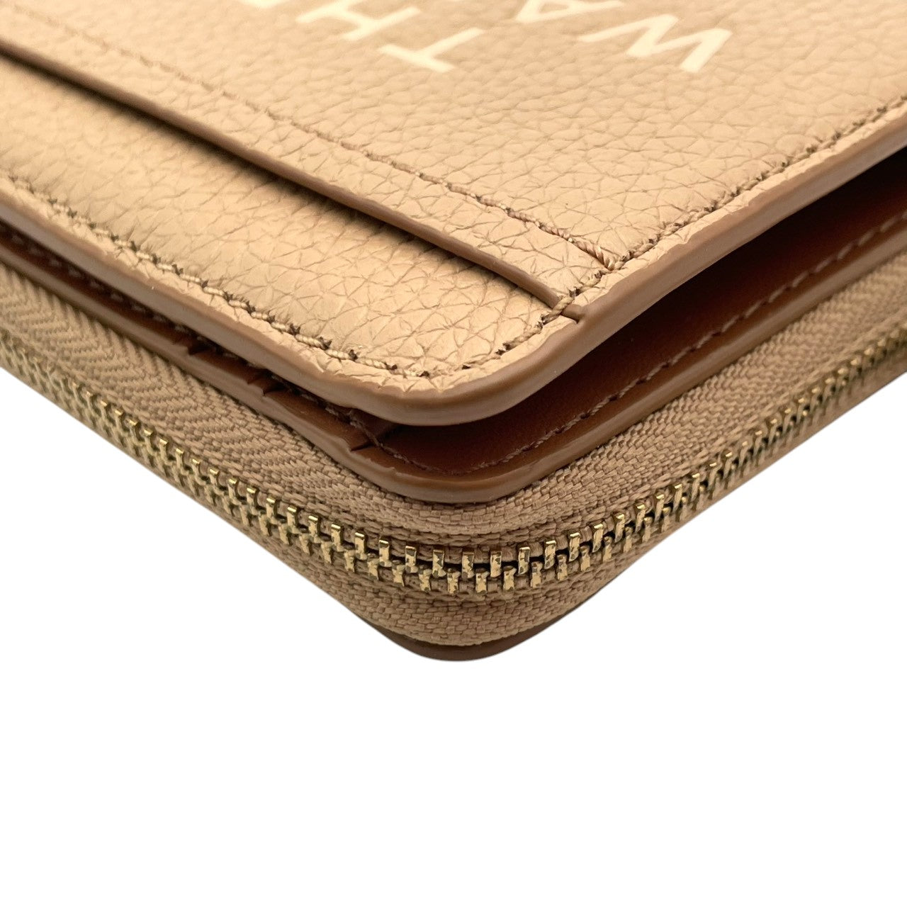 極美品 マークジェイコブス MARC JACOBS 財布 二つ折り コンパクトウォレット レザー 本革 ベージュ ゴールド金具 レディース エレガント クラシック ビンテージ ミニ財布 カジュアル 上品 高品質 丈夫 人気 お出かけ デイリー 普段使い M1