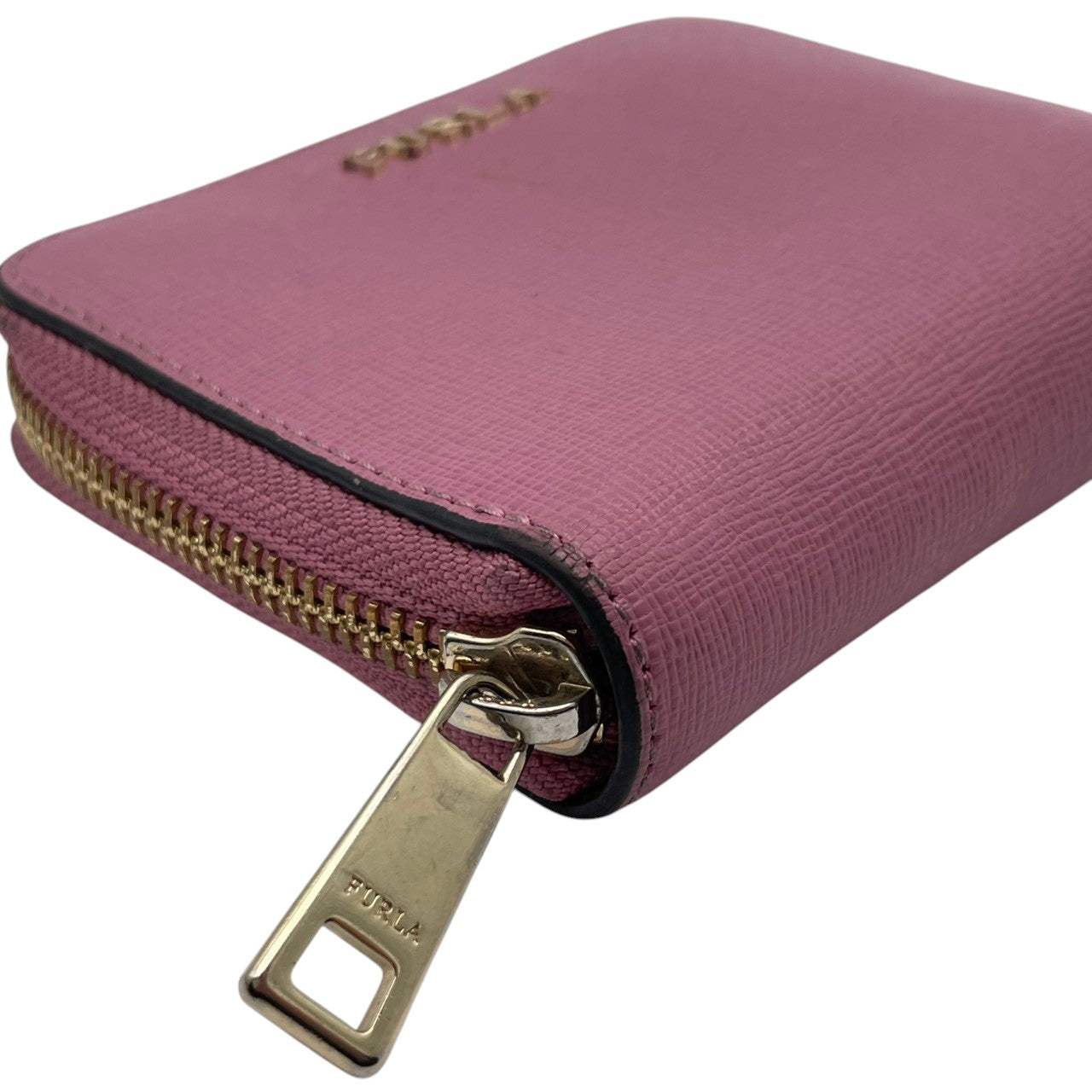 フルラ FURLA 財布 二つ折り コンパクトウォレット レザー 本革 ピンク パープル バイカラー ゴールド金具 レディース エレガント クラシック ビンテージ ミニ財布 カジュアル 上品 高品質 丈夫 人気 お出かけ デイリー 普段使い 多機能 収納 M1