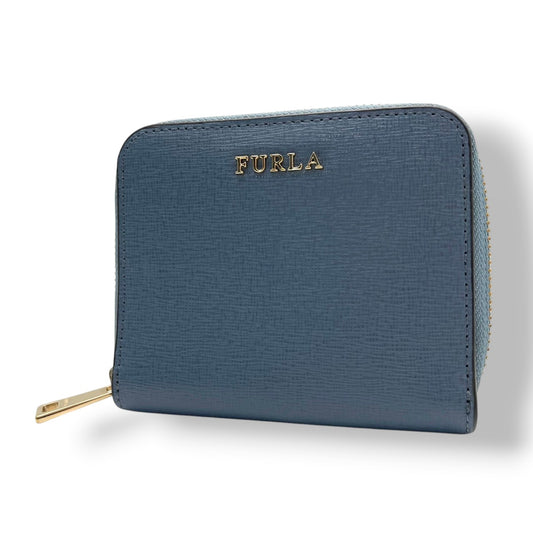 美品 フルラ FURLA 財布 二つ折り コンパクトウォレット レザー 本革 水色 ライトブルー パステルカラー ゴールド金具 レディース エレガント クラシック ビンテージ カジュアル 上品 高品質 丈夫 人気 お出かけ デイリー 普段使い 多機能 M1