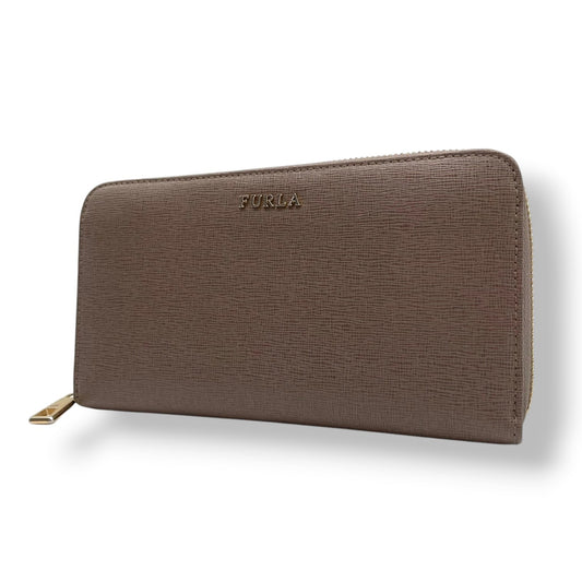 美品 フルラ FURLA 財布 長財布 ラウンドファスナー レザー 本革 グレージュ トープ ゴールド金具 レディース エレガント クラシック ビンテージ カジュアル シンプル 上品 高品質 丈夫 人気 お出かけ デイリー 普段使い 多機能 大容量 大人 M1