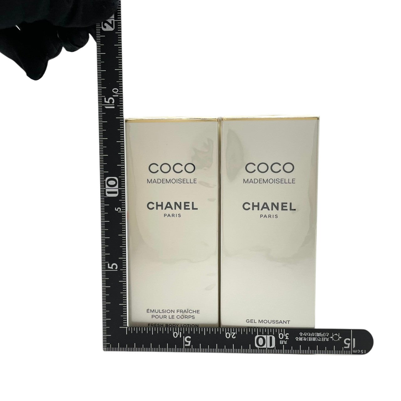 【未開封品】CHANEL シャネル ココマドモアゼル ボディローション バスジェル 200ml 2点セット ボディソープ 乳液 未開封 コスメ 美容 フレグランス レディース 人気 香り エレガント ギフト プレゼント コレクション w6