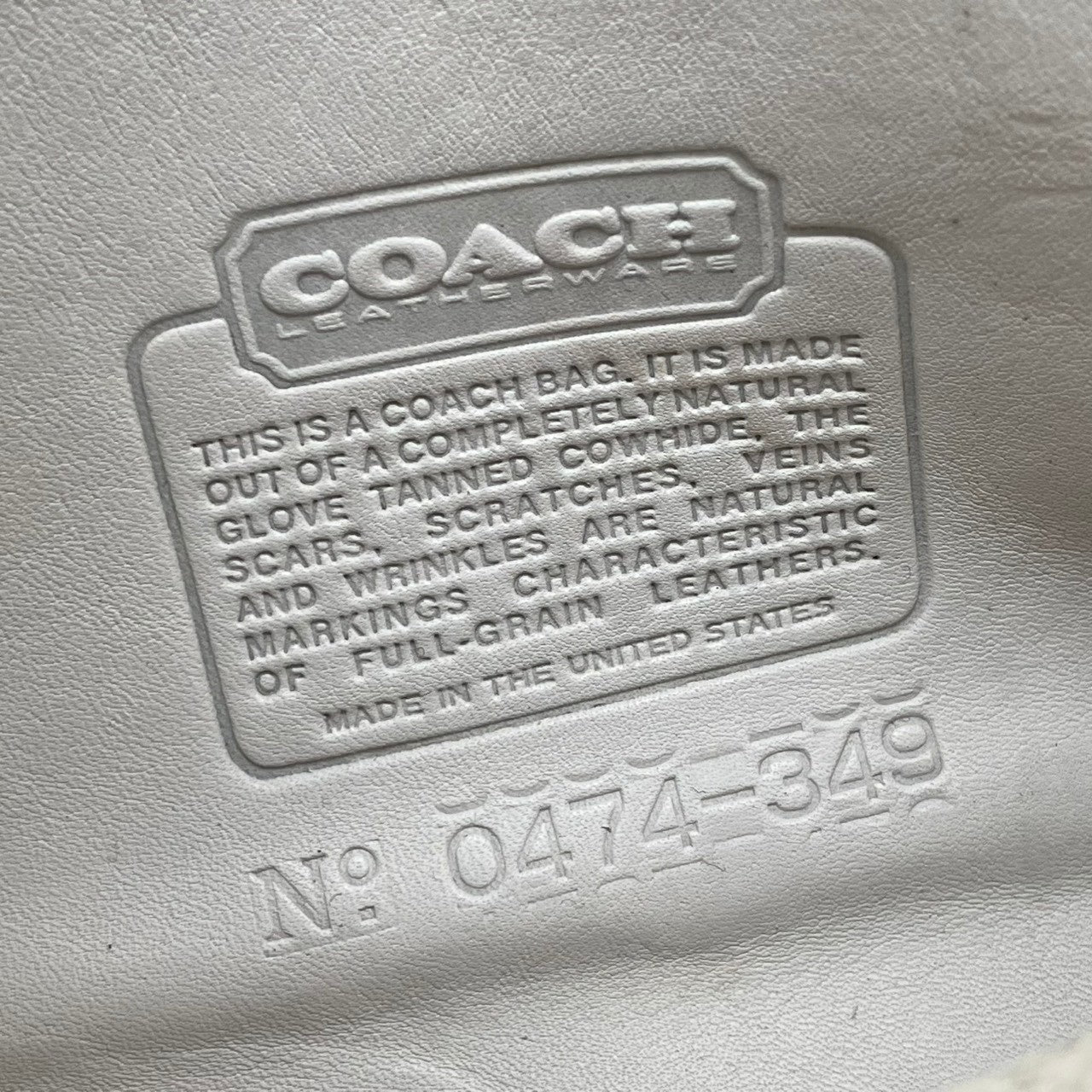 【美品】 COACH コーチ ショルダーバッグ ポシェット ミニバッグ クロスボディ 斜め掛け ターンロック レザー 本革 アイボリー 白系 ゴールド金具 レディース お出かけ デイリーユース レトロ シンプル 上品 箱付き 鞄 S19