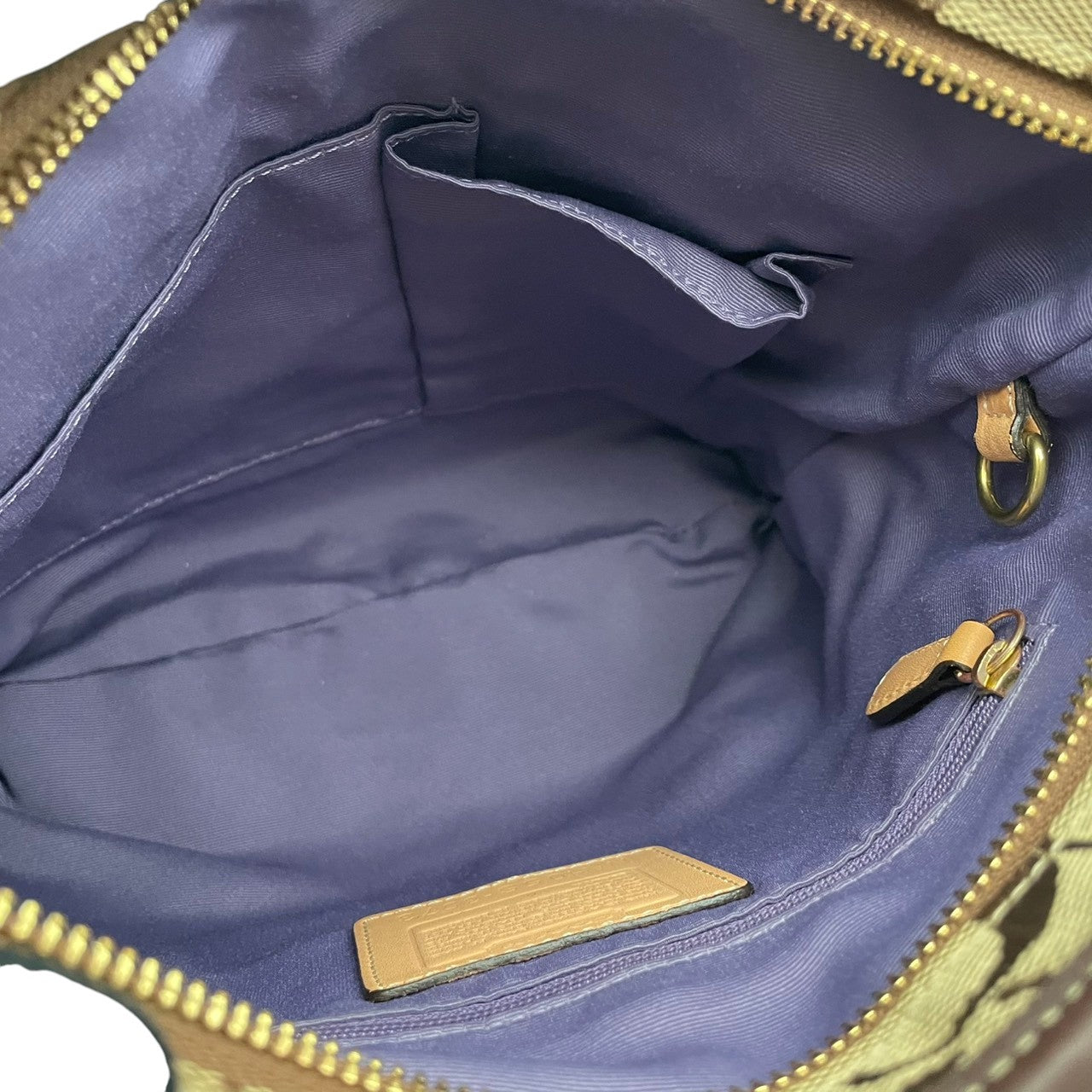 美品 COACH コーチ ショルダーバッグ クロスボディ 斜め掛け パッチワーク シグネチャー キャンバス レザー スエード ハラコ 異素材 マルチカラー シルバー金具 レディース お出かけ デイリーユース ポシェット 鞄 カバン S84