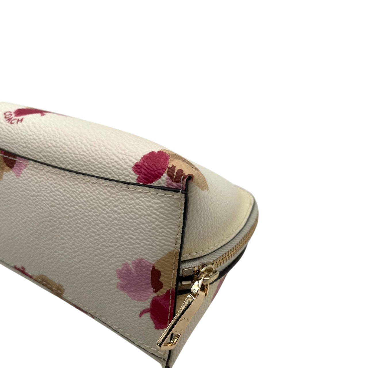 極美品 COACH コーチ ポーチ コスメポーチ 化粧ポーチ 小物入れ シグネチャー PVC レザー アイボリー ピンク ベージュ ゴールド金具 レディース 上品 エレガント コンパクト デイリー トラベル 旅行 整理 収納 S84