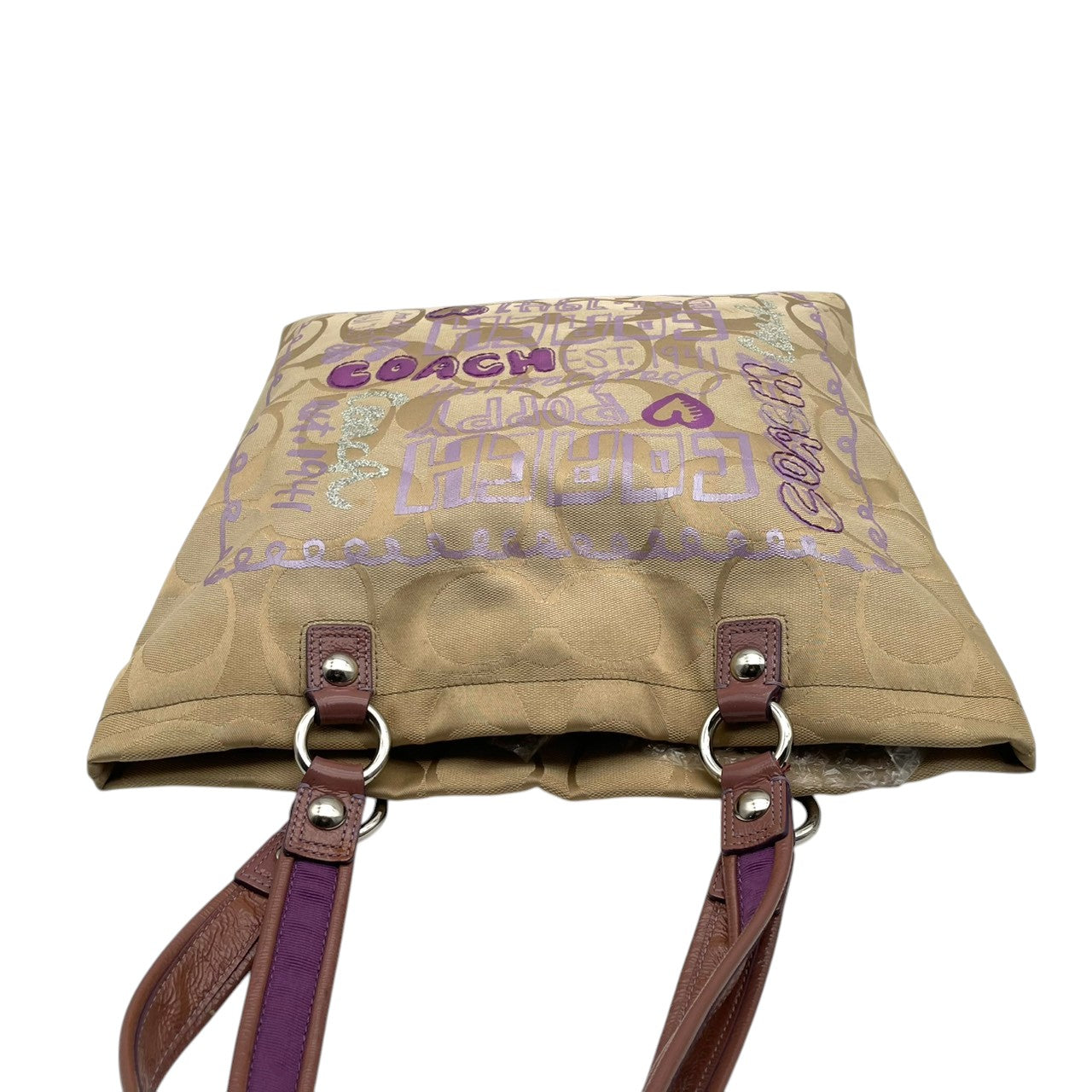美品 COACH コーチ ポピー シグネチャー トートバッグ ショルダーバッグ キャンバス パテントレザー スパンコール ベージュ 肩掛け A4収納 大容量 華やか エレガント カジュアル 通勤 通学 お出かけ デイリー トラベル レディース 鞄 S84