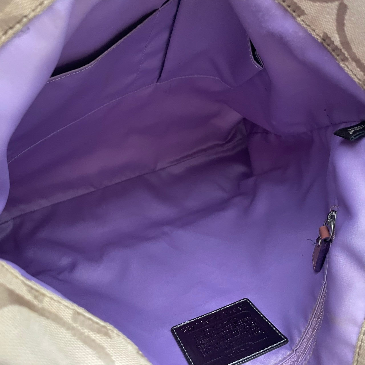 美品 COACH コーチ ポピー シグネチャー トートバッグ ショルダーバッグ キャンバス パテントレザー スパンコール ベージュ 肩掛け A4収納 大容量 華やか エレガント カジュアル 通勤 通学 お出かけ デイリー トラベル レディース 鞄 S84