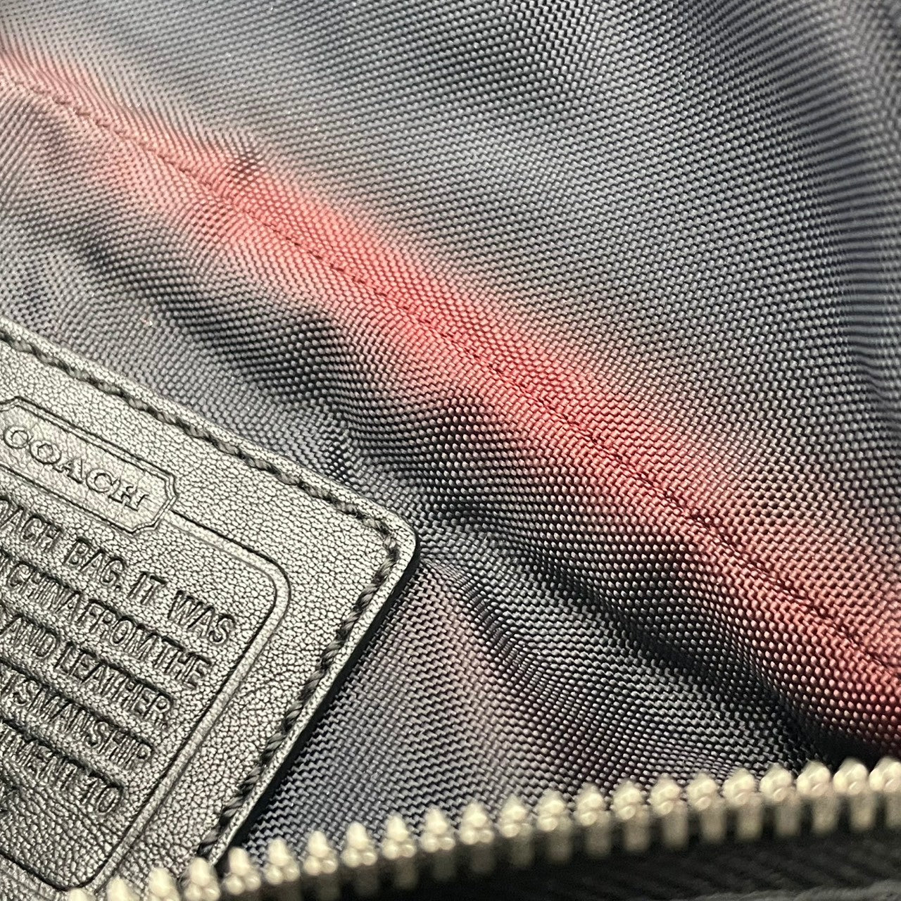 COACH コーチ アクセサリーポーチ ミニバッグ キャンバス レザー ブラック 黒 シグネチャー ハンドバッグ ポーチ 小物入れ レディース エレガント 上品 デイリー お出かけ サブバッグ コンパクト 良品 人気 鞄 カバン S84