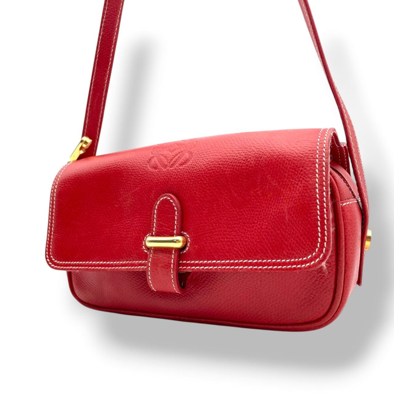 LOEWE ロエベ アナグラム ショルダーバッグ ポシェット ミニバッグ クロスボディ 斜め掛け レザー 本革 レッド 赤 ゴールド金具 ヴィンテージ オールド レトロ レディース エレガント 上品 お出かけ デイリーユース シンプル コンパクト 良品 S84