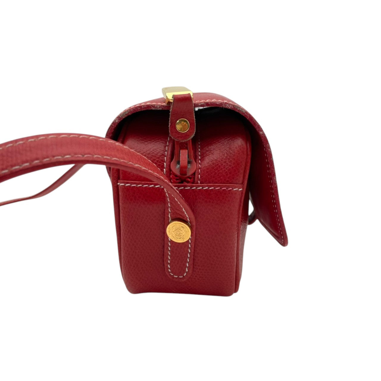 LOEWE ロエベ アナグラム ショルダーバッグ ポシェット ミニバッグ クロスボディ 斜め掛け レザー 本革 レッド 赤 ゴールド金具 ヴィンテージ オールド レトロ レディース エレガント 上品 お出かけ デイリーユース シンプル コンパクト 良品 S84