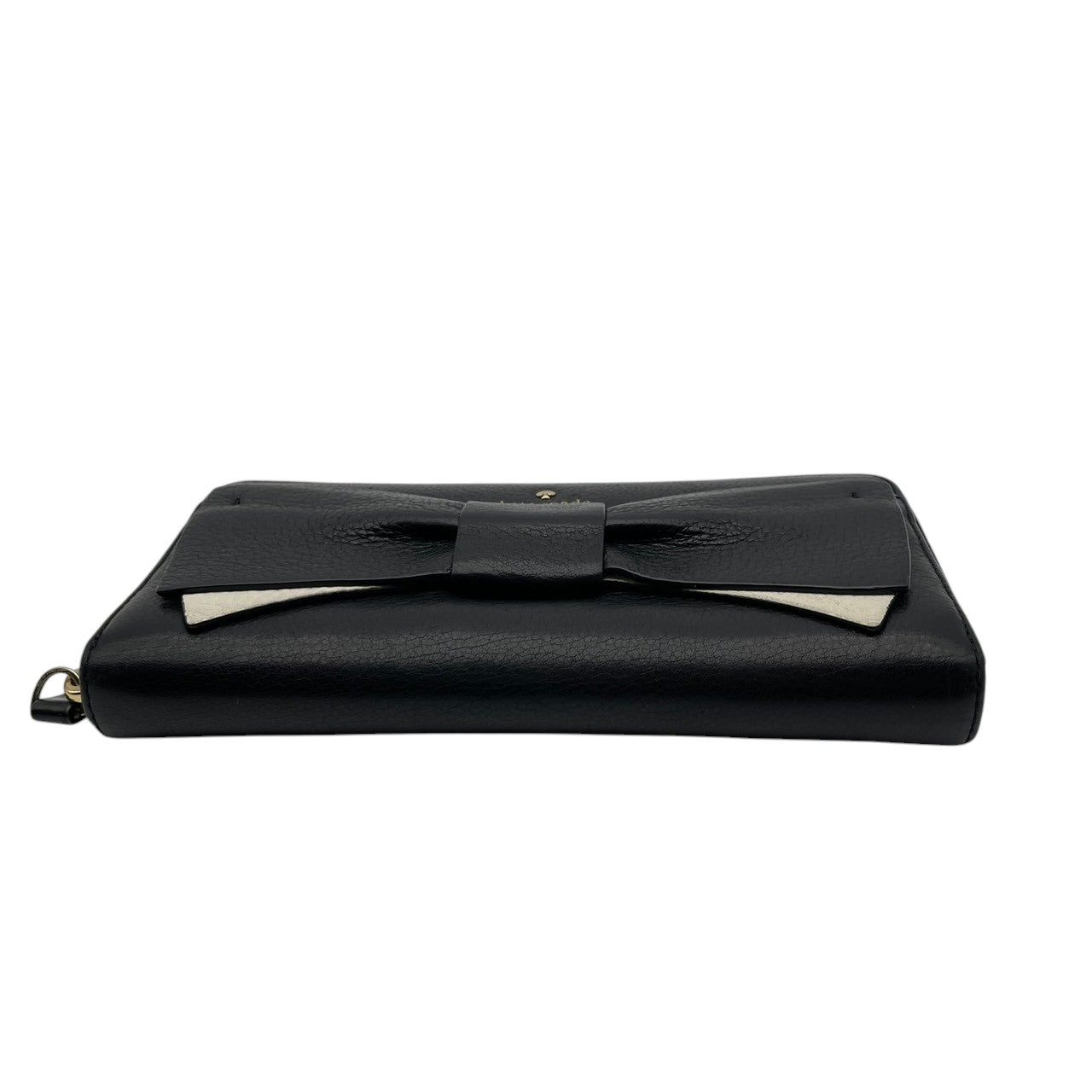 美品 kate spade ケイトスペード ラウンドファスナー 長財布 ロングウォレット レザー 本革 ブラック 黒 ホワイト 白 ドット 水玉 ゴールド金具 レディース エレガント 上品 カジュアル お出かけ デイリー 大容量 収納 人気 M4