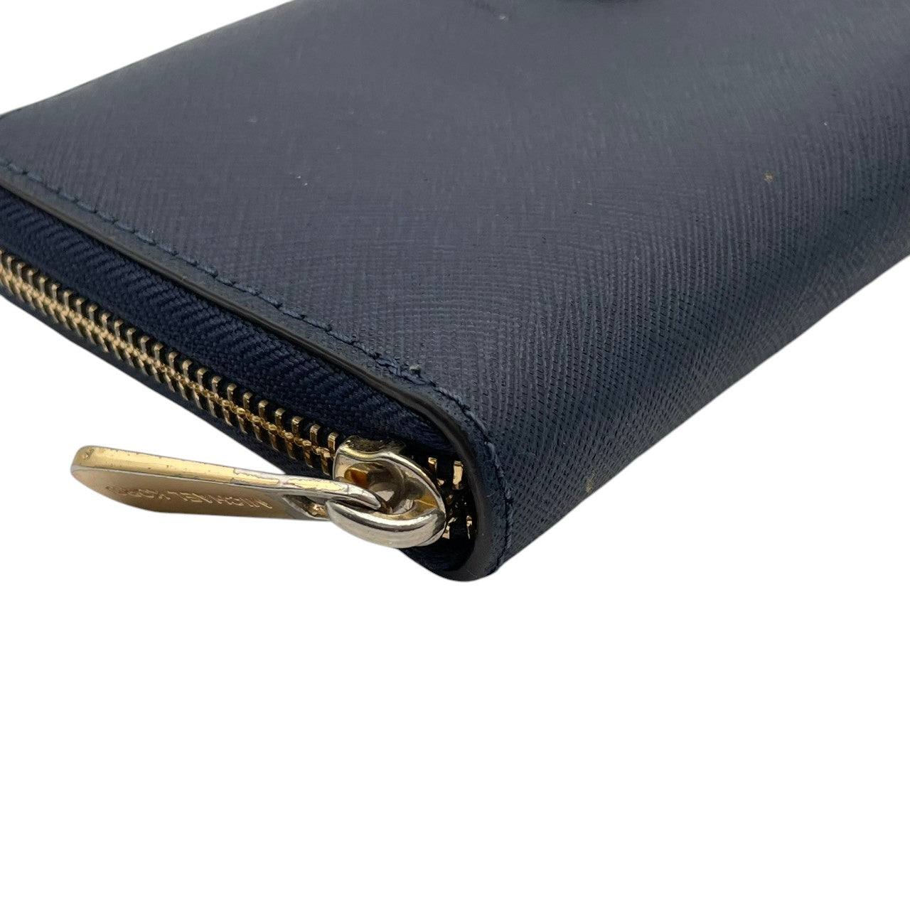 良品 MICHAEL KORS マイケルコース ラウンドファスナー 長財布 ロングウォレット レザー 本革 ネイビー 紺 ゴールド金具 レディース エレガント 上品 カジュアル ビジネス 大容量 収納 普段使い お出かけ 人気 M4