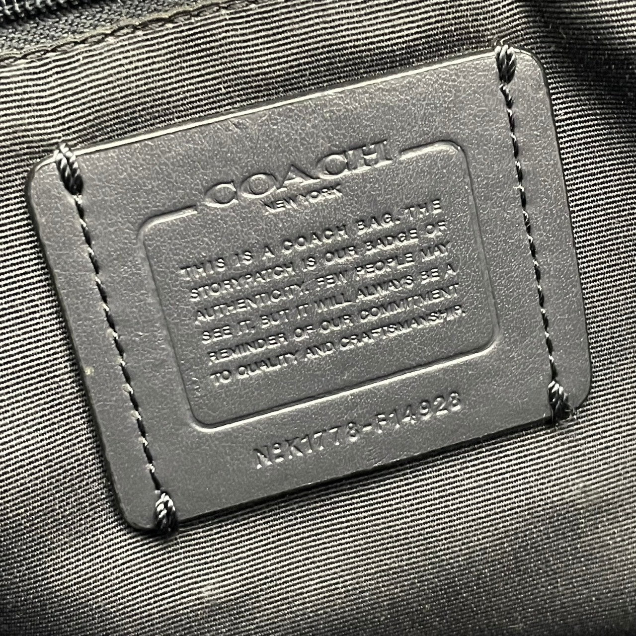 美品 COACH コーチ トートバッグ クロスグレインレザー ネイビー 紺 ゴールド金具 大容量 A4収納 通勤 ハンドバッグ レディース シンプル 牛革 上品 ニューヨーク ミニトート 肩掛け F14928 U3
