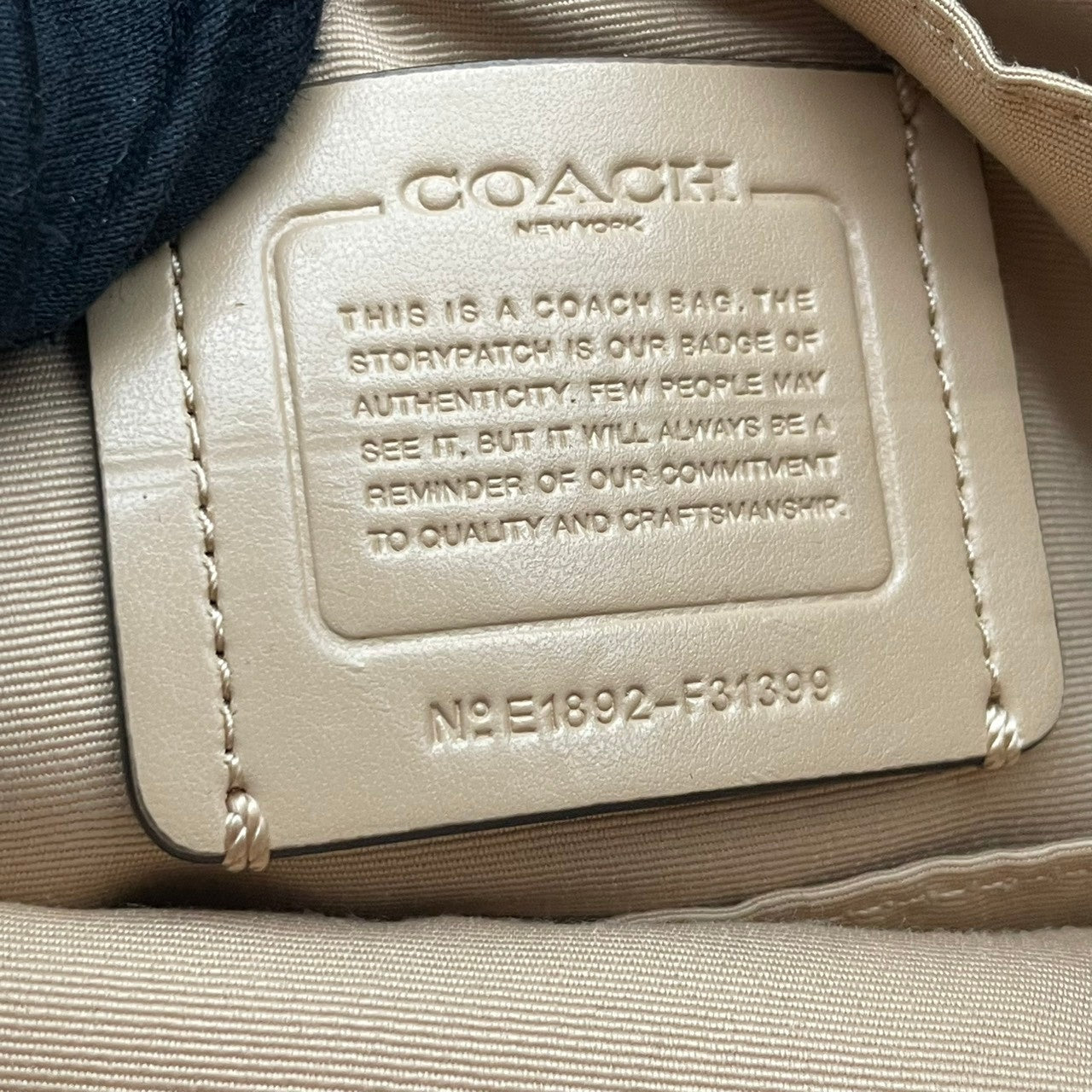 COACH コーチ ショルダーバッグ ホーボー ペブルドレザー ピンクベージュ ヌード ゴールド金具 牛革 2way 大容量 レディース 通勤 普段使い チェルシー 斜めがけ 上品 ワンショルダー チェーン ピンク F31399 U3