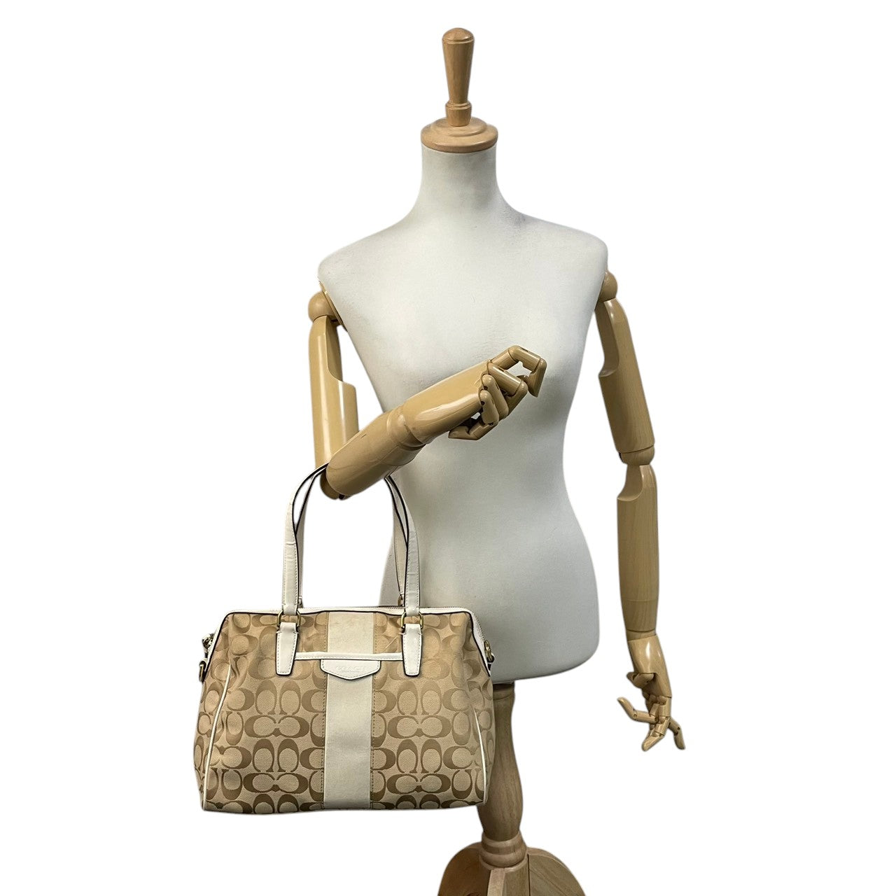 COACH コーチ トートバッグ シグネチャー キャンバス レザー ベージュ ホワイト ゴールド金具 Cロゴ 総柄 ストライプ 大容量 A4収納 レディース 通勤 普段使い ハンドバッグ 上品 シンプル F28505 U2