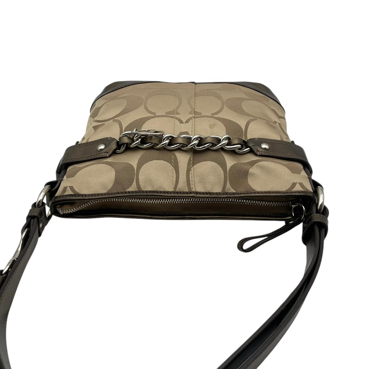美品 COACH コーチ ショルダーバッグ オプアート シグネチャー サテン キャンバス レザー ベージュ ブロンズ シルバーチェーン チャーム Cロゴ レディース 斜めがけ 普段使い F19730 U2