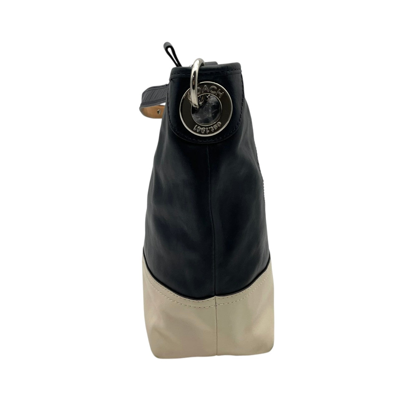 美品 COACH コーチ ショルダーバッグ レザー バイカラー ネイビー ホワイト 白 シルバー金具 EST.1941 NEW YORK エンボスロゴ 牛革 2way ハンドバッグ 斜めがけ レディース 上品 19393 U2
